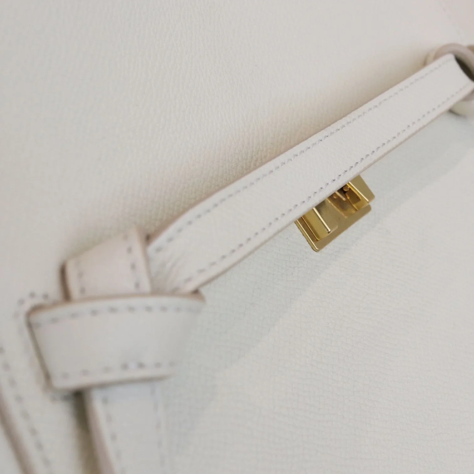 Belt Bag Mini Grained Calfskin White GHW - Image 20