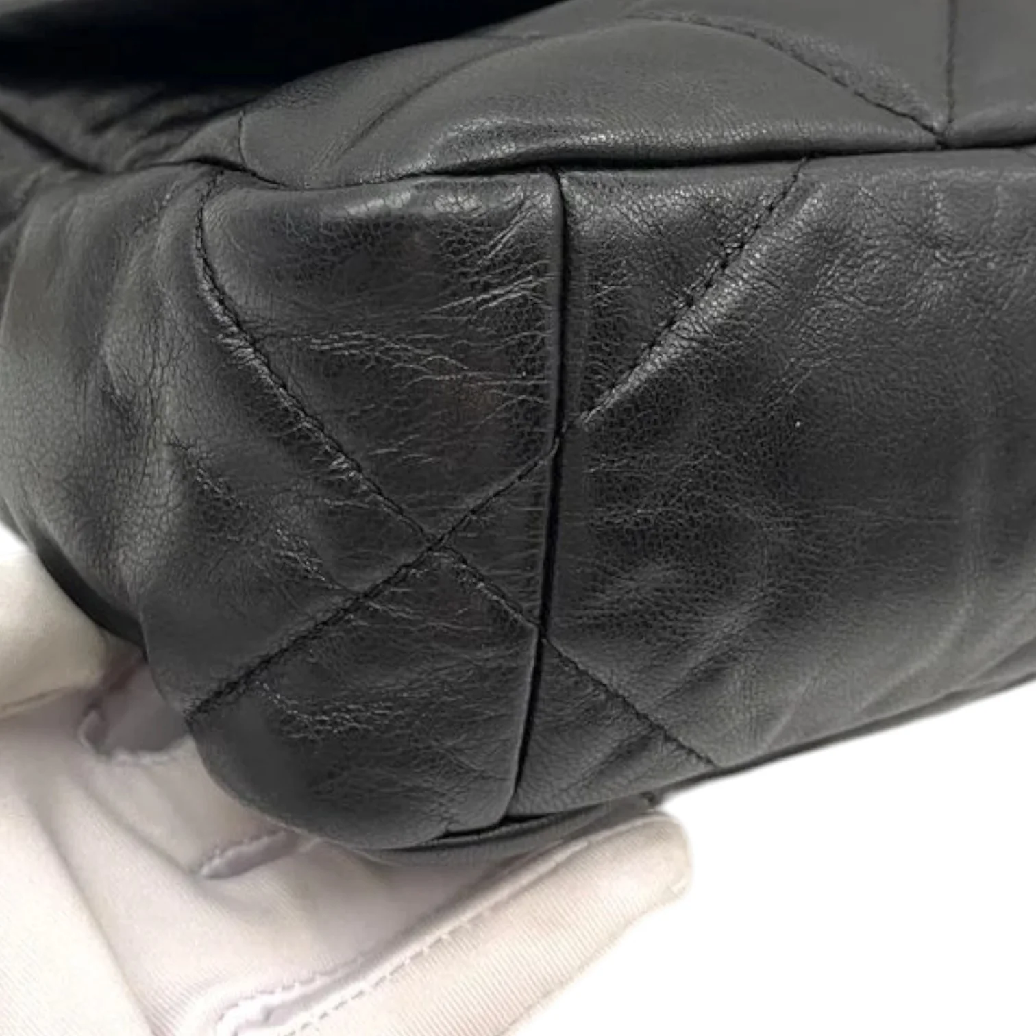 19 Flap Small Goatskin Quilted Black MHW - Image 10
