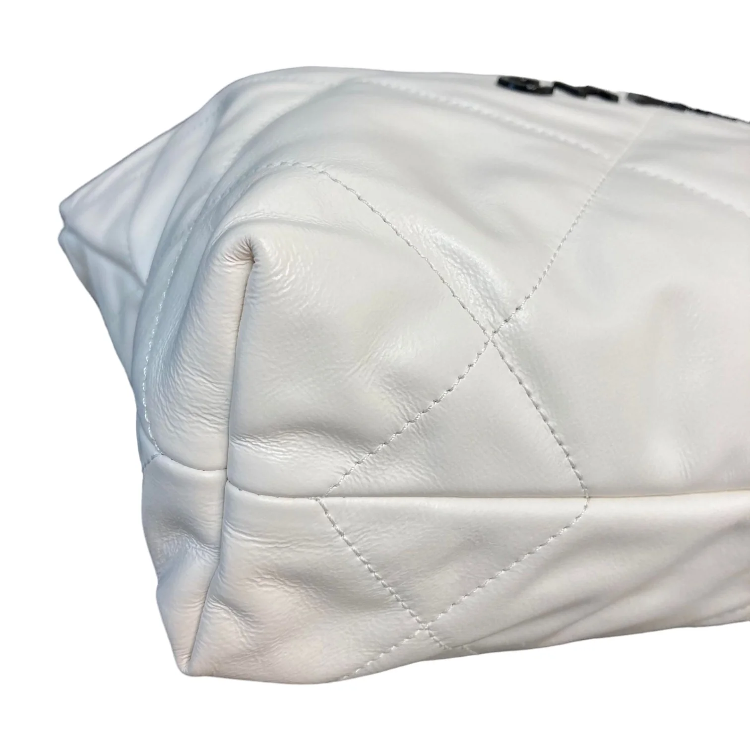 22 Small Shiny Calfskin Quilted White GHW - Image 6