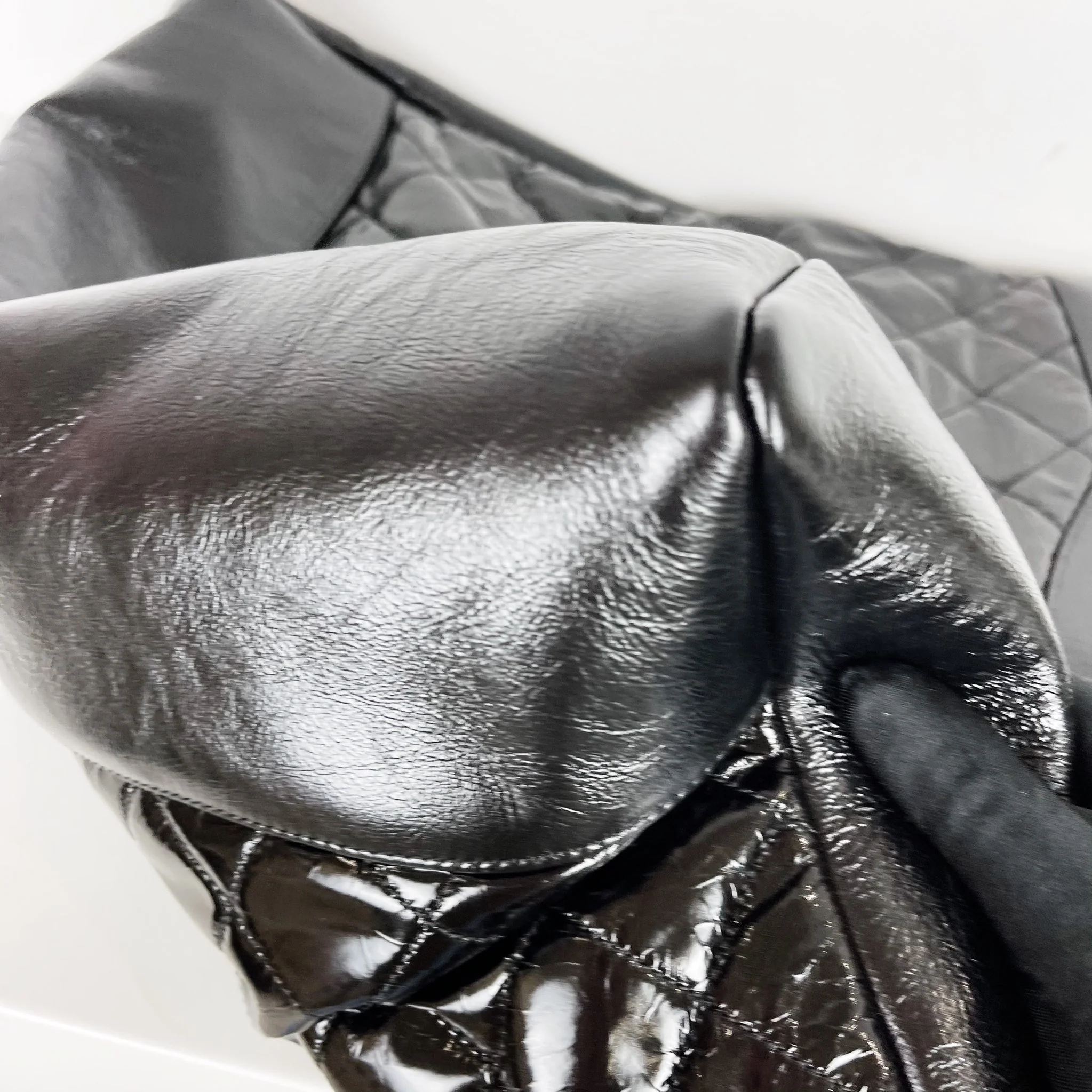 31 Shopping Bag  Crumpled Calfskin Large Black - Image 14