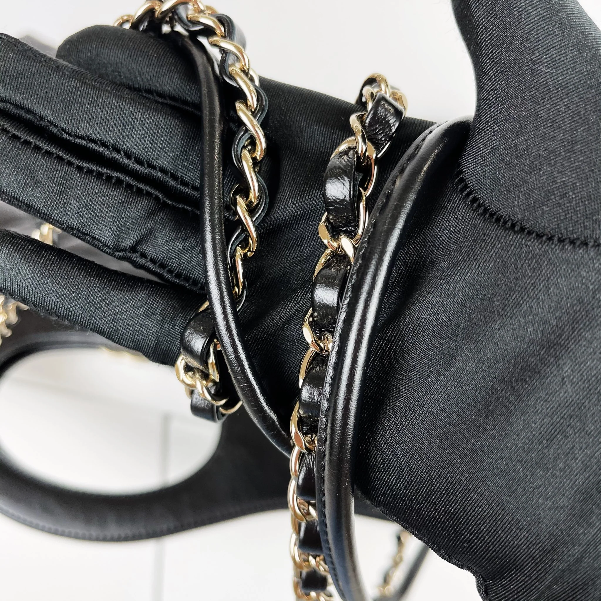 31 Shopping Bag  Crumpled Calfskin Large Black - Image 18