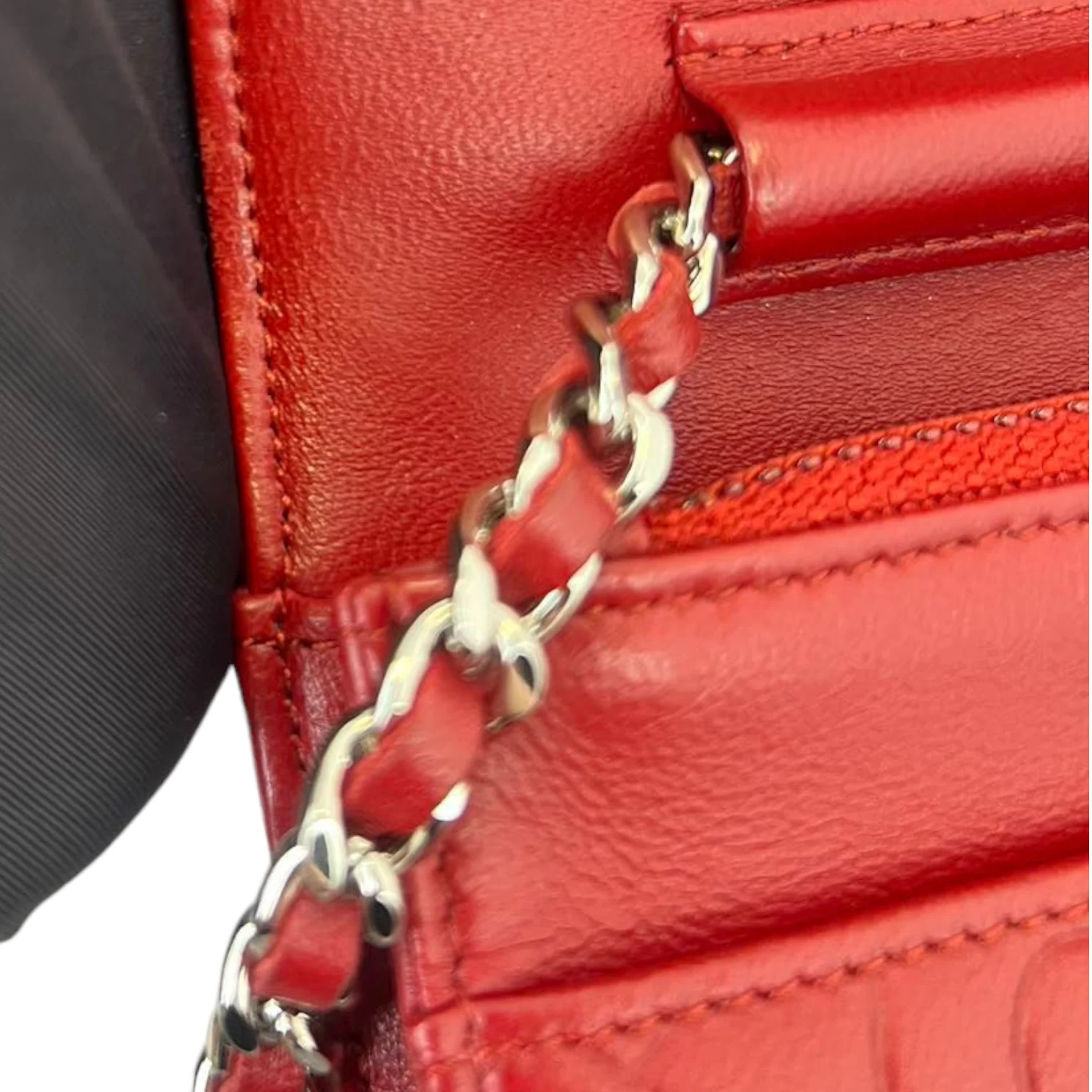 Camellia Wallet on Chain Red SHW - Image 13