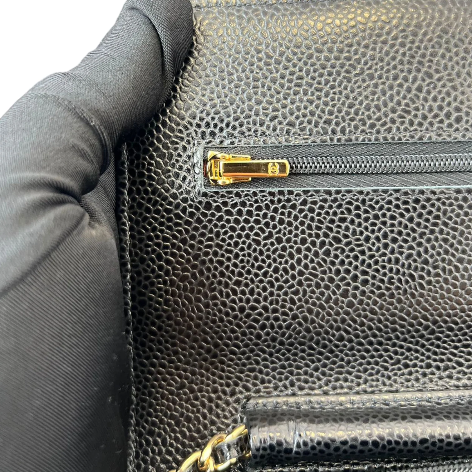 Caviar Quilted Wallet on Chain WOC Black GHW - Image 15