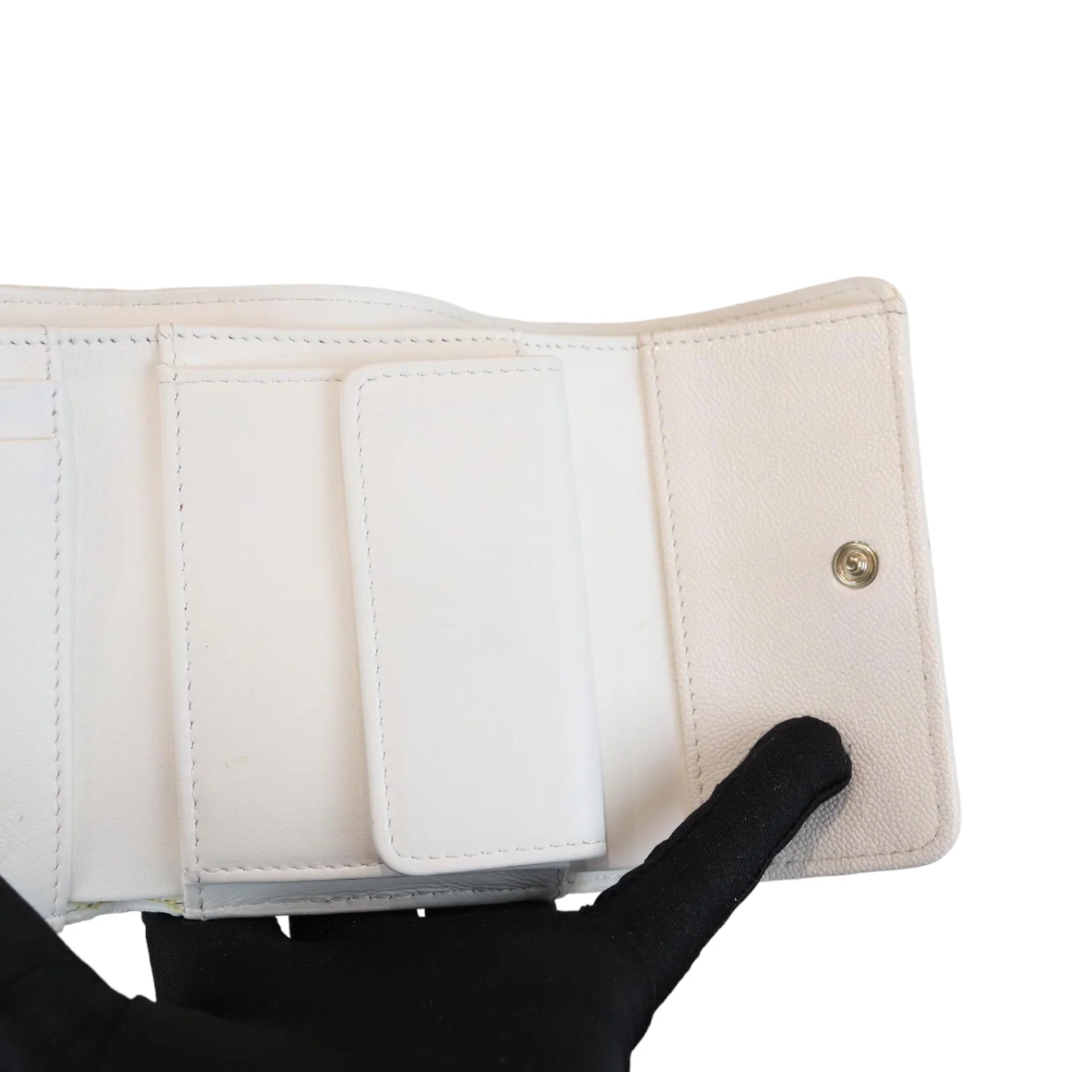 Caviar Quilted White Flap Wallet LGHW - Image 14