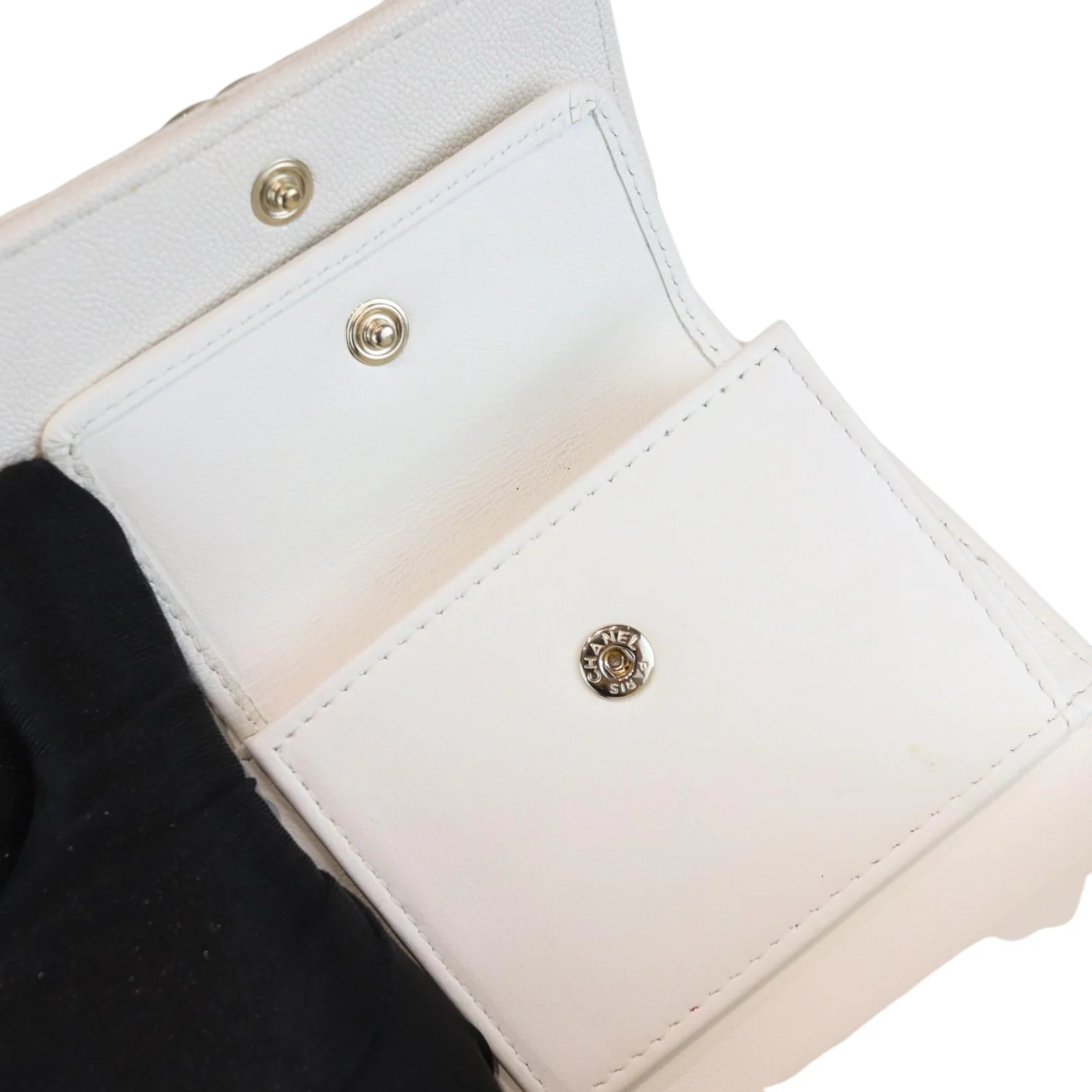 Caviar Quilted White Flap Wallet LGHW - Image 17