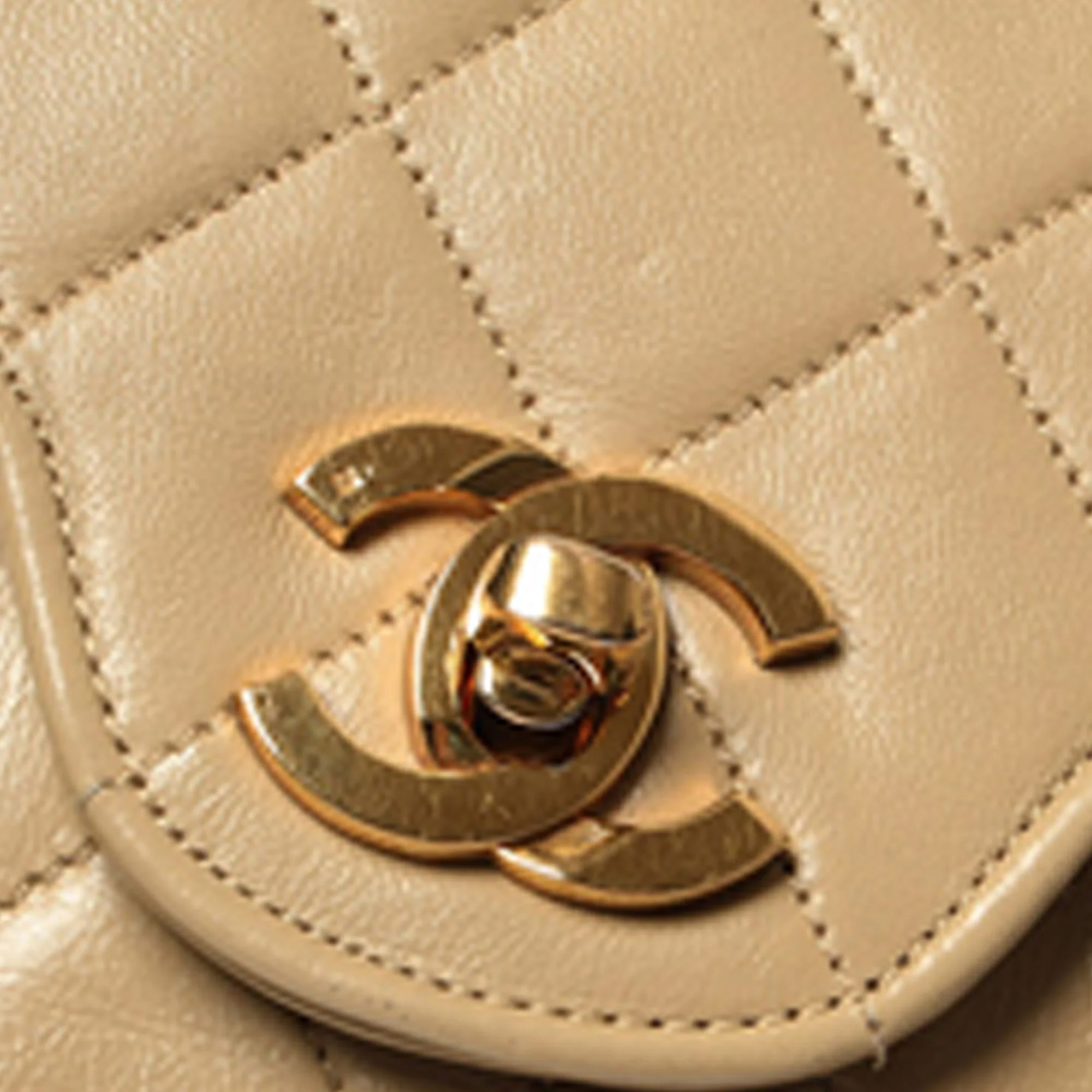 Chanel CC Timeless Classic Lambskin Double Flap Bag Brown - Image 5