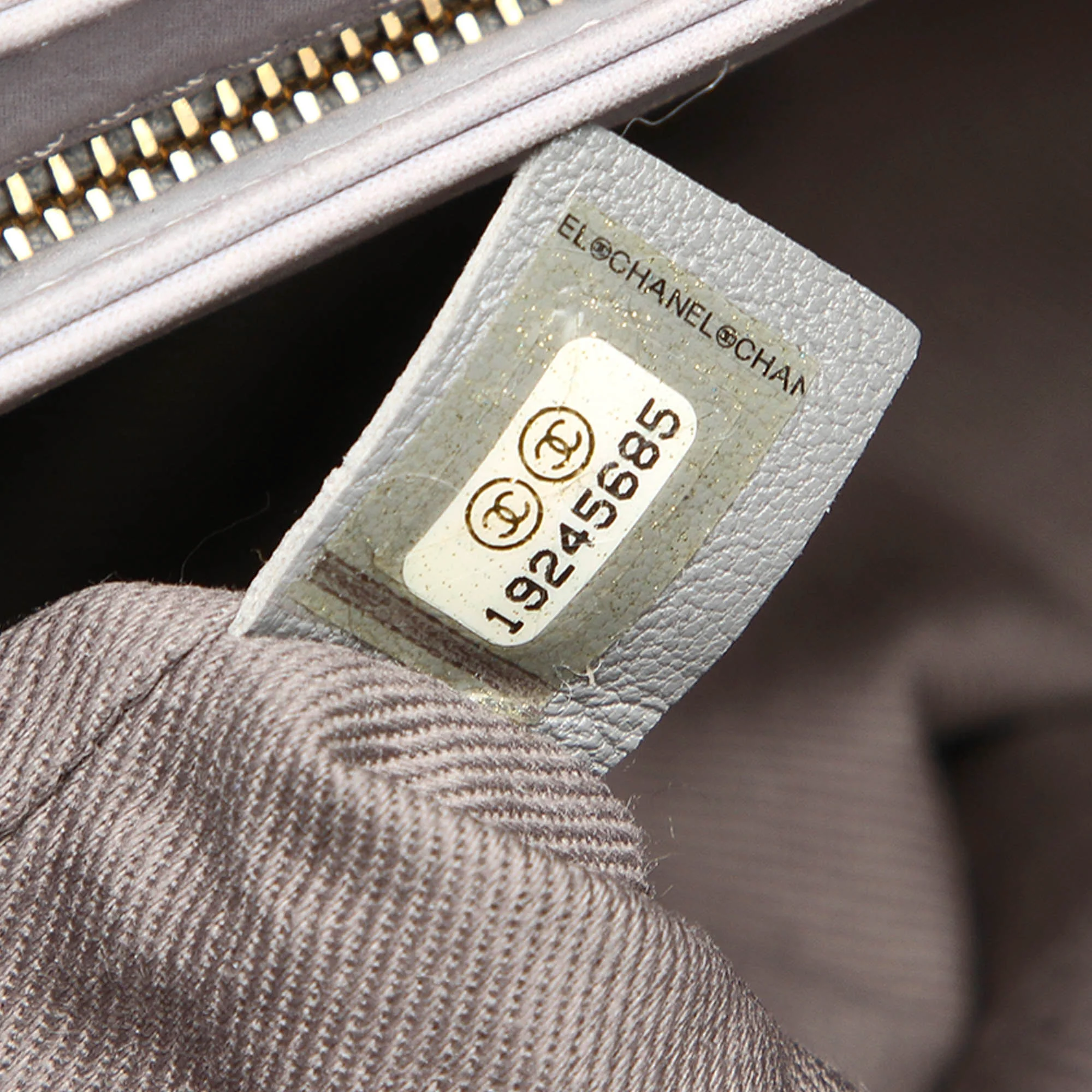 Turn lock Timeless Flap Beige - Image 12