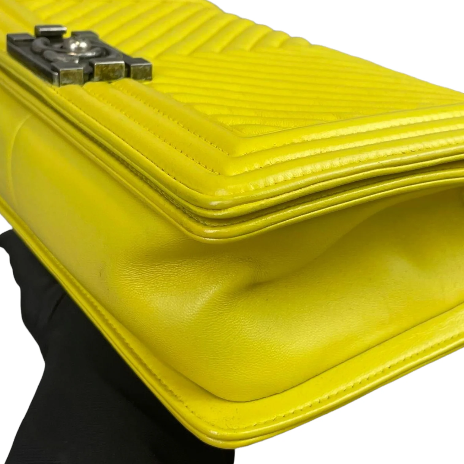 Chevron Boy Old Medium Calfskin Yellow RHW - Image 10