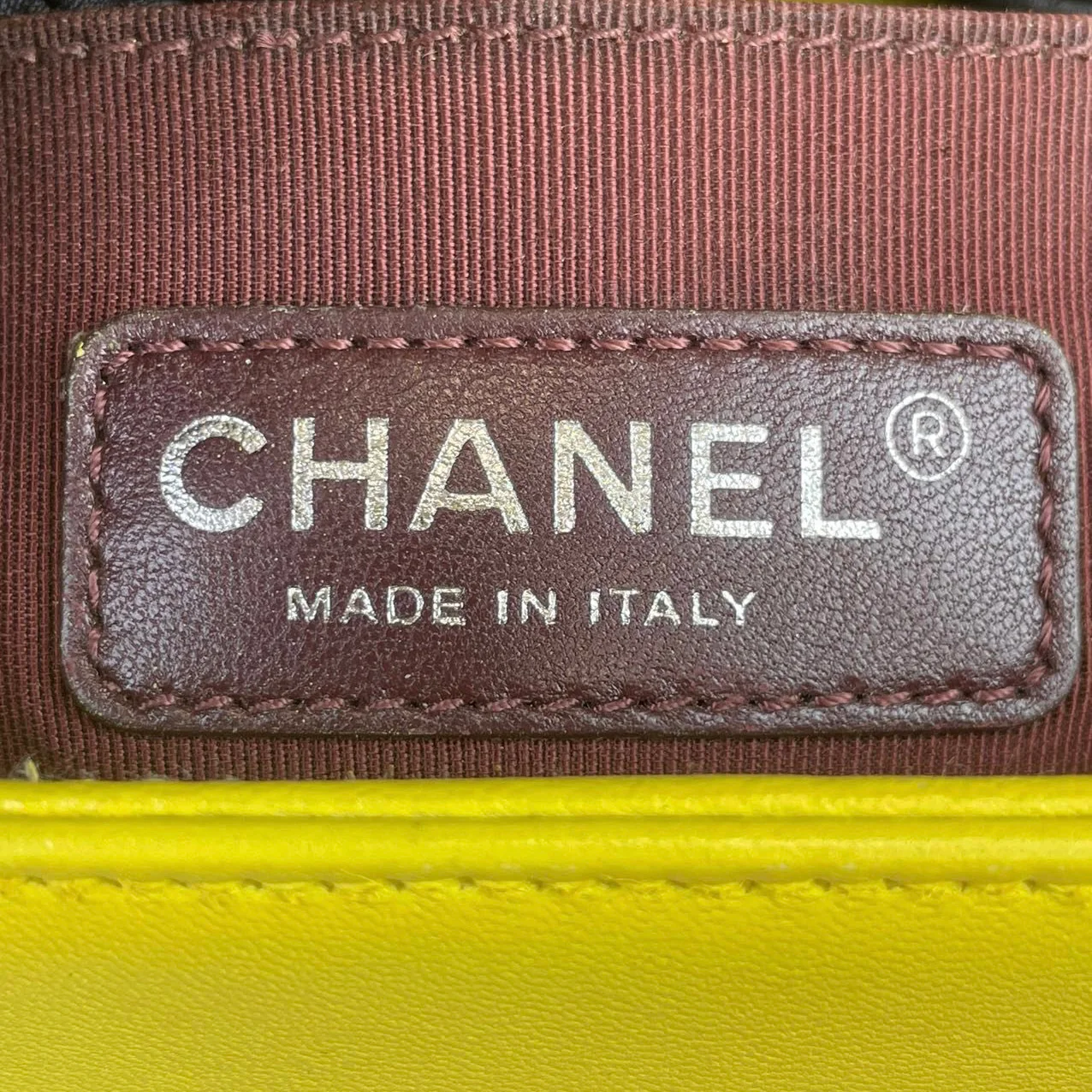 Chevron Boy Old Medium Calfskin Yellow RHW - Image 20