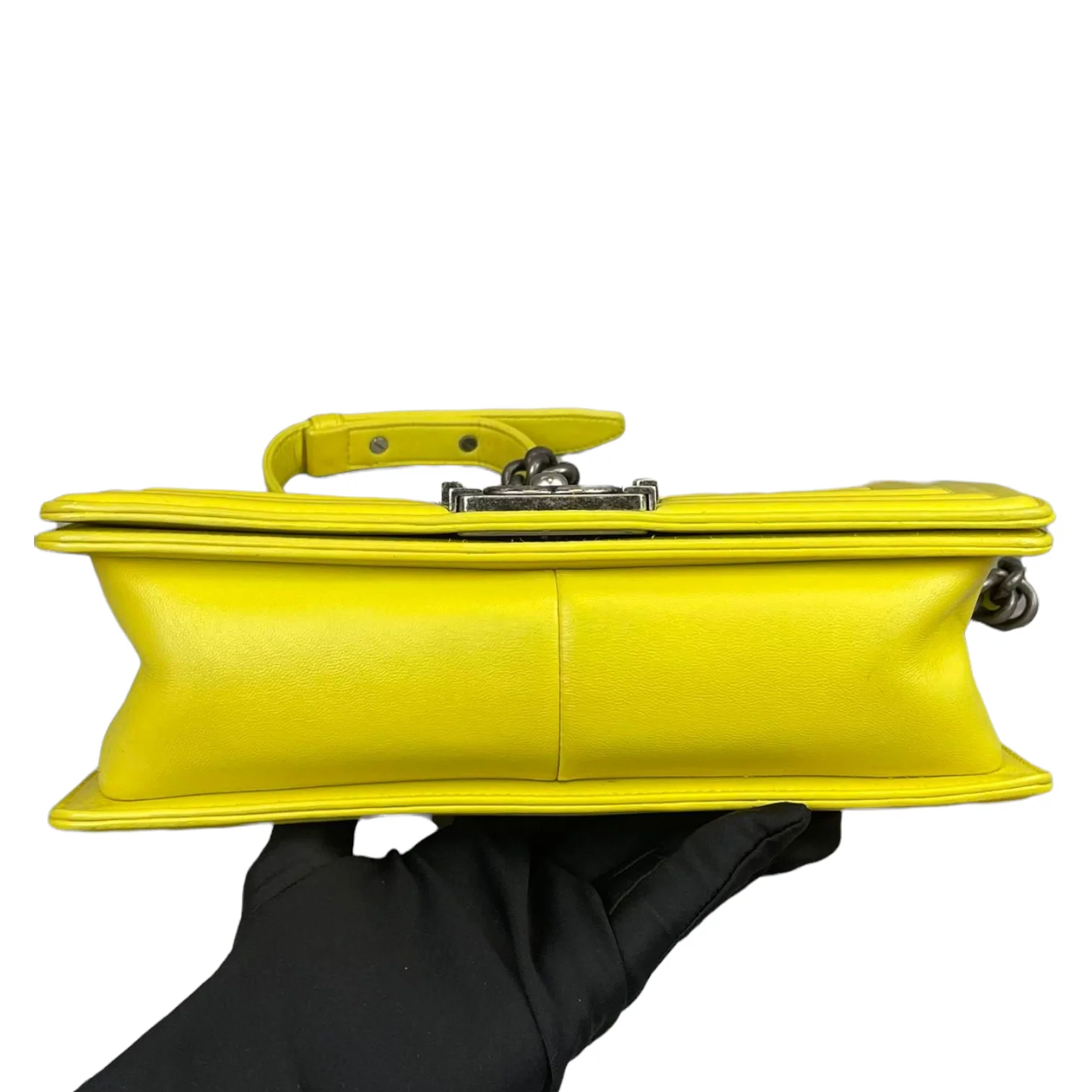 Chevron Boy Old Medium Calfskin Yellow RHW - Image 4