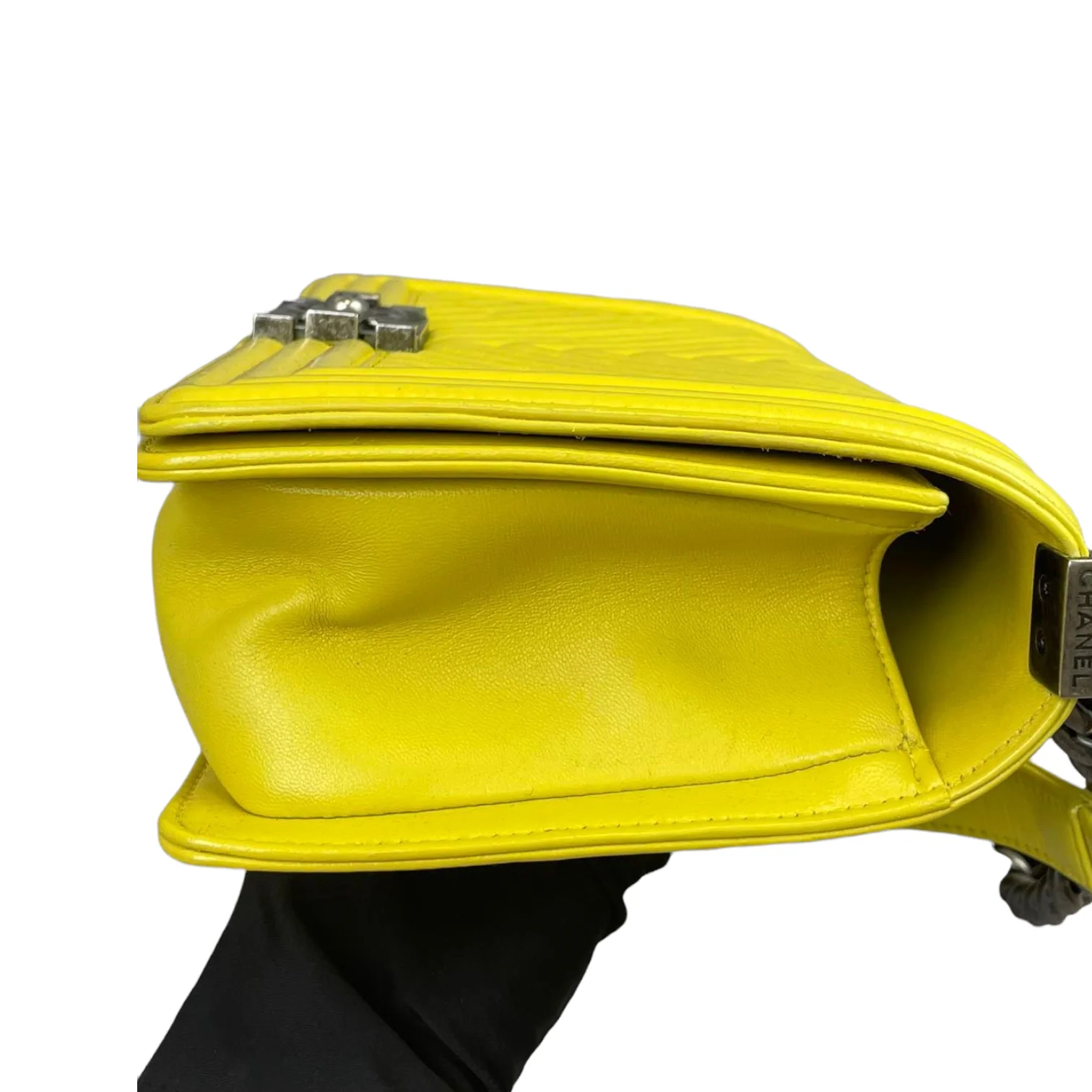 Chevron Boy Old Medium Calfskin Yellow RHW - Image 5