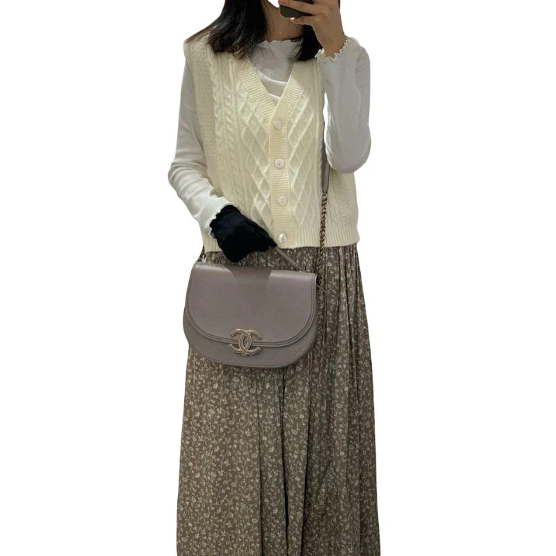 Coco Curve Flap Medium Lambskin Taupe GHW - Image 11
