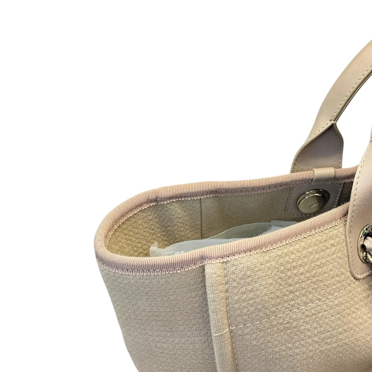 Deauville Tote Medium Mixed Fibers Beige LGHW - Image 10