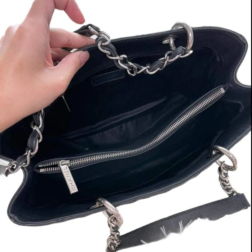 GST Caviar Tote Bag Black SHW - Image 7