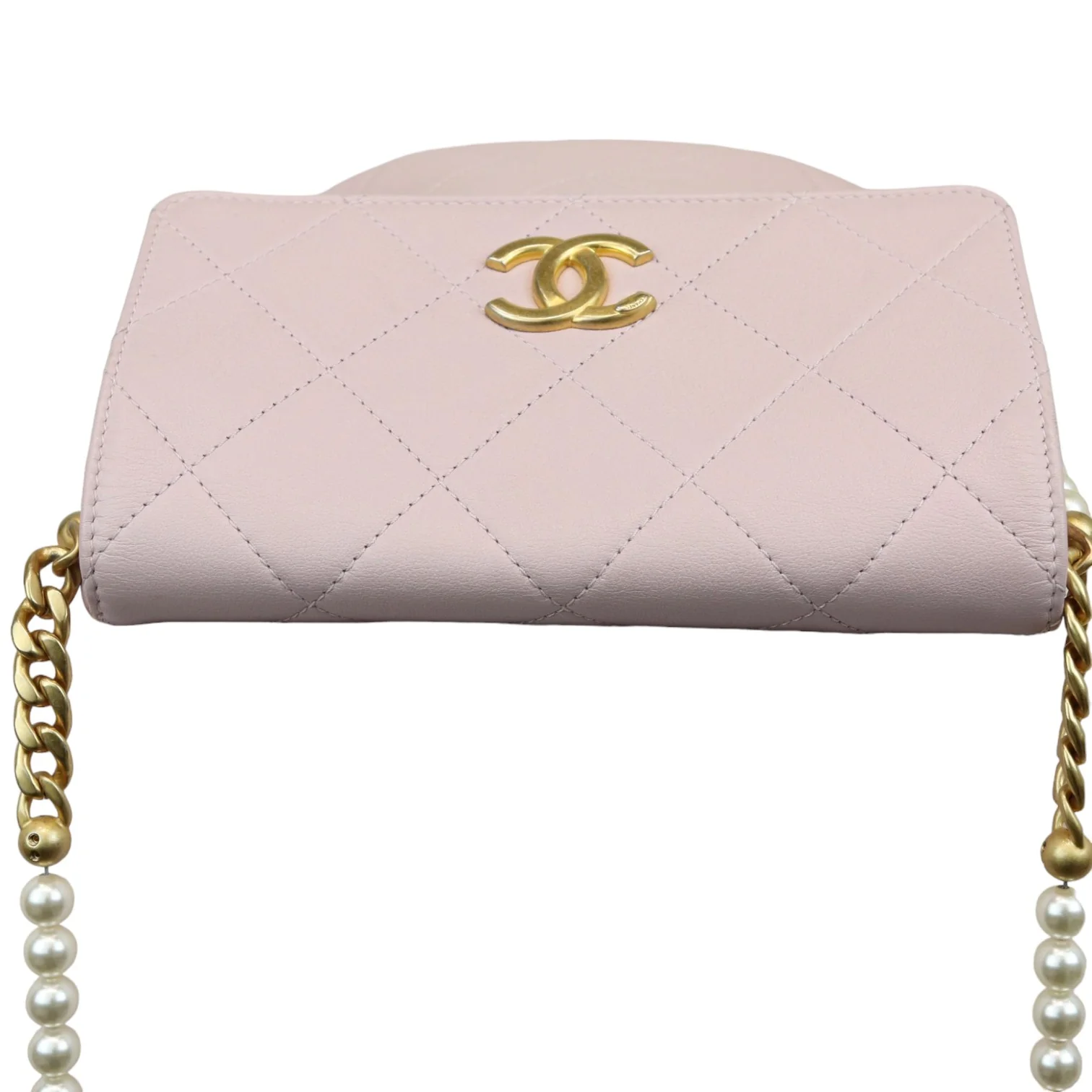 Hobo About Pearls Small Calfskin Quilted Light Pink GHW - Image 10