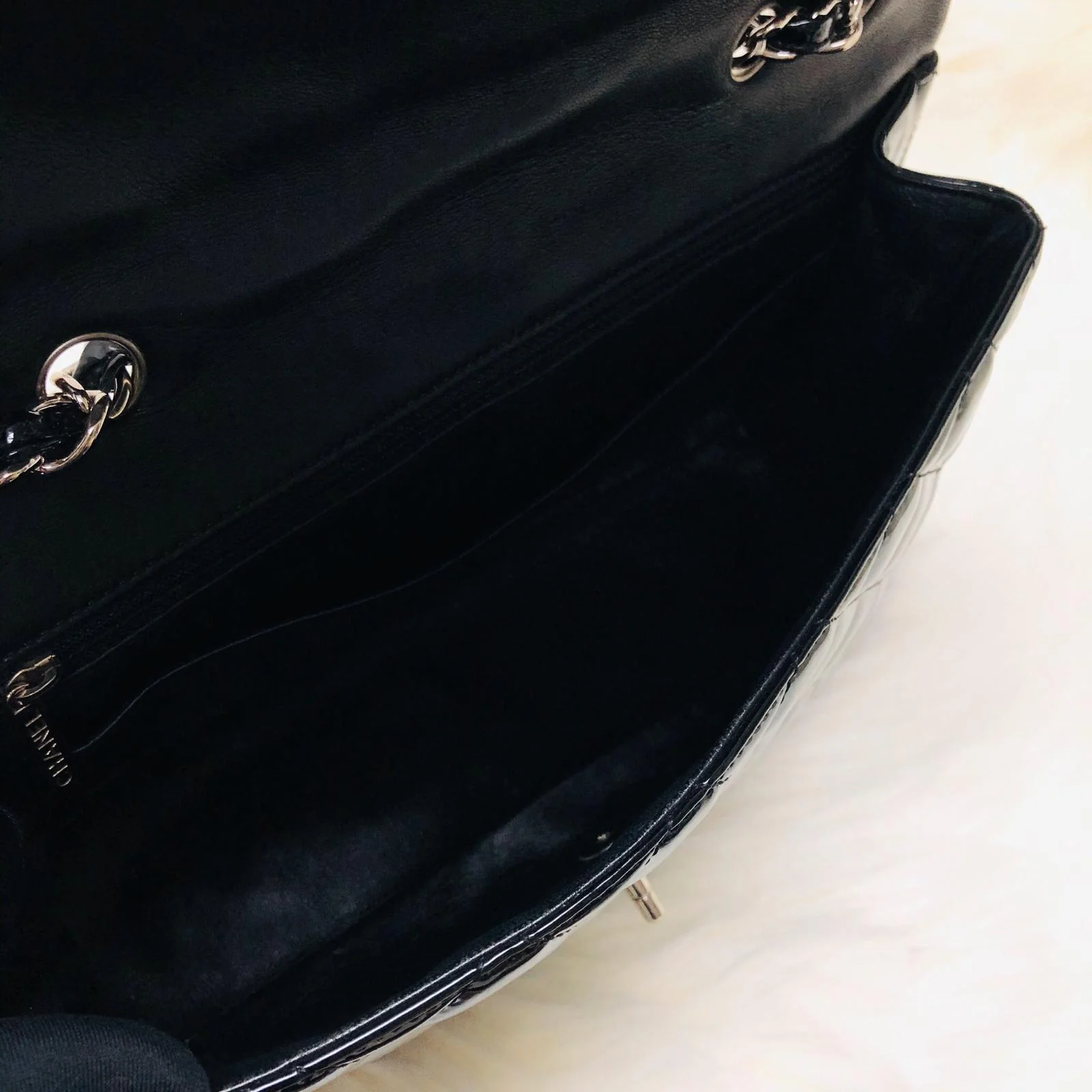Jumbo Quilted Patent Single Flap Bag in Black with SHW - Image 7