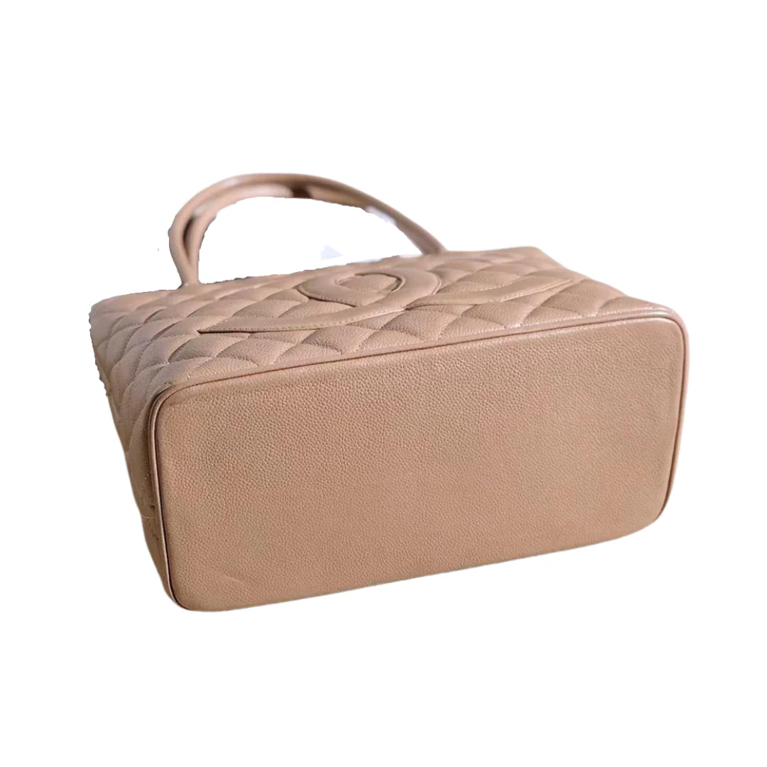 Vintage Medallion Tote Caviar Beige GHW - Image 5