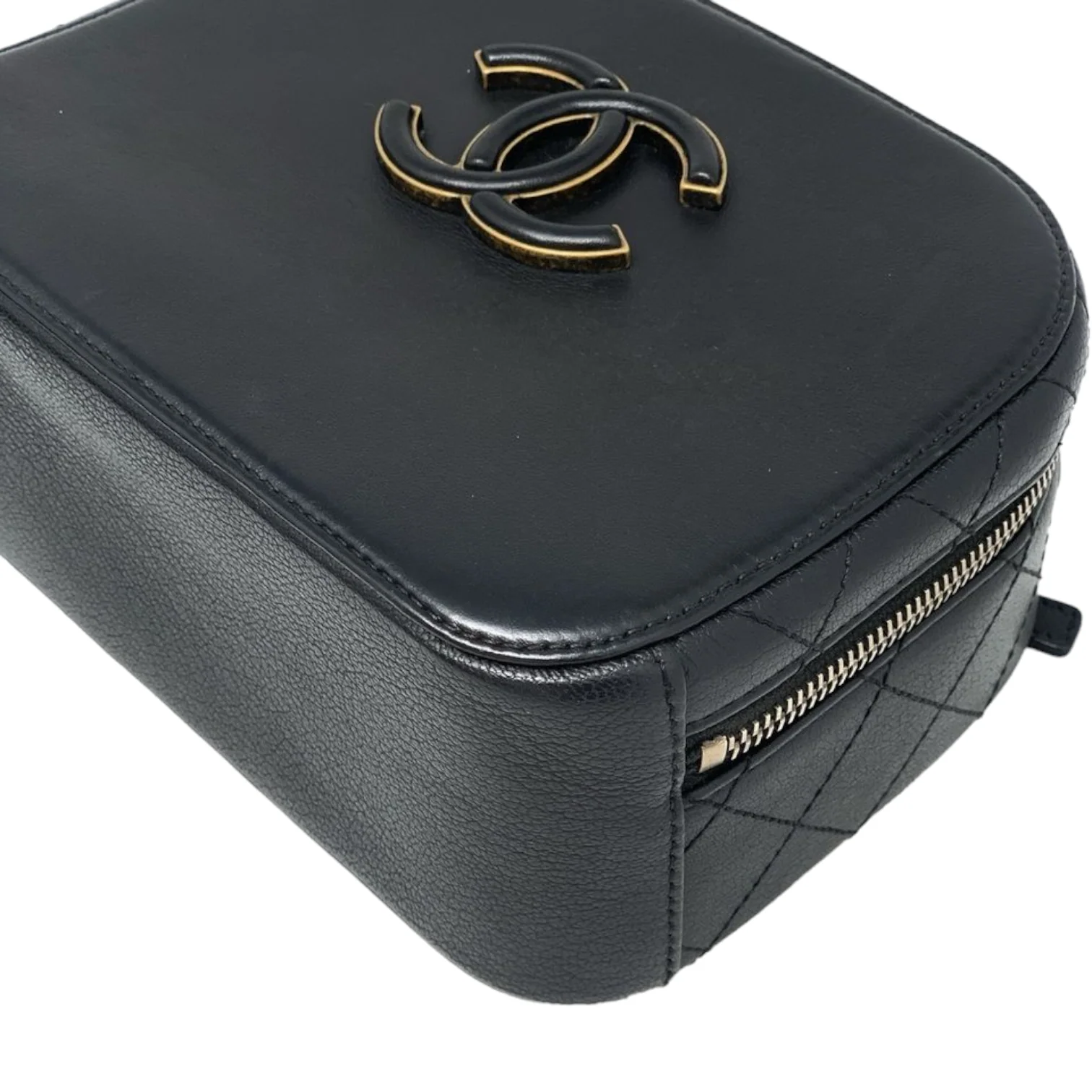 Small Coco Curve Vanity Bag Black GHW - Image 5