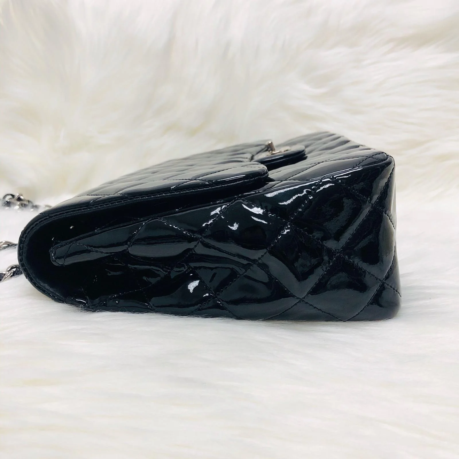 Single Flap Jumbo Quilted Patent Bag in Black with SHW - Image 17