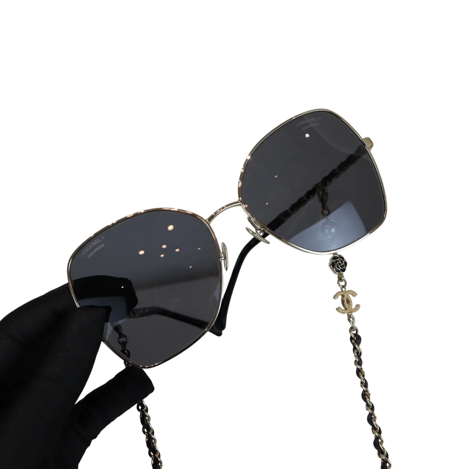 Sunglasses with Chain Gold and Black - Image 13