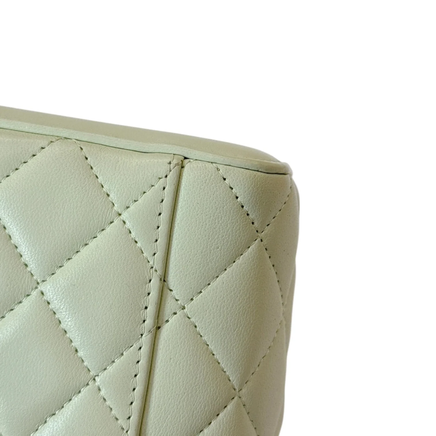 Vanity Case With Chain Lambskin Pearl Crush Light Green GHW - Image 8