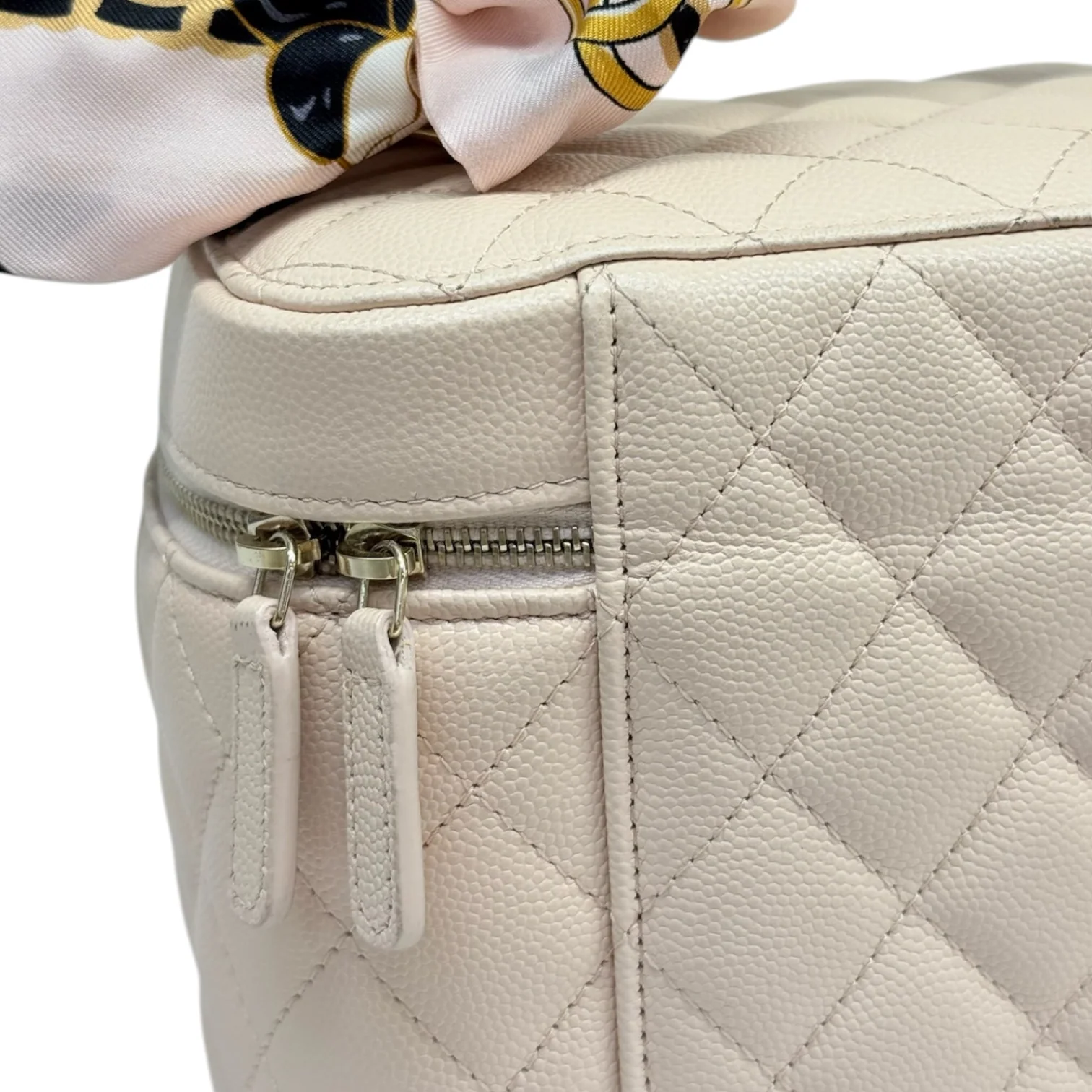 Vanity Pouch Caviar Quilted with Twilly Pink GHW - Image 15