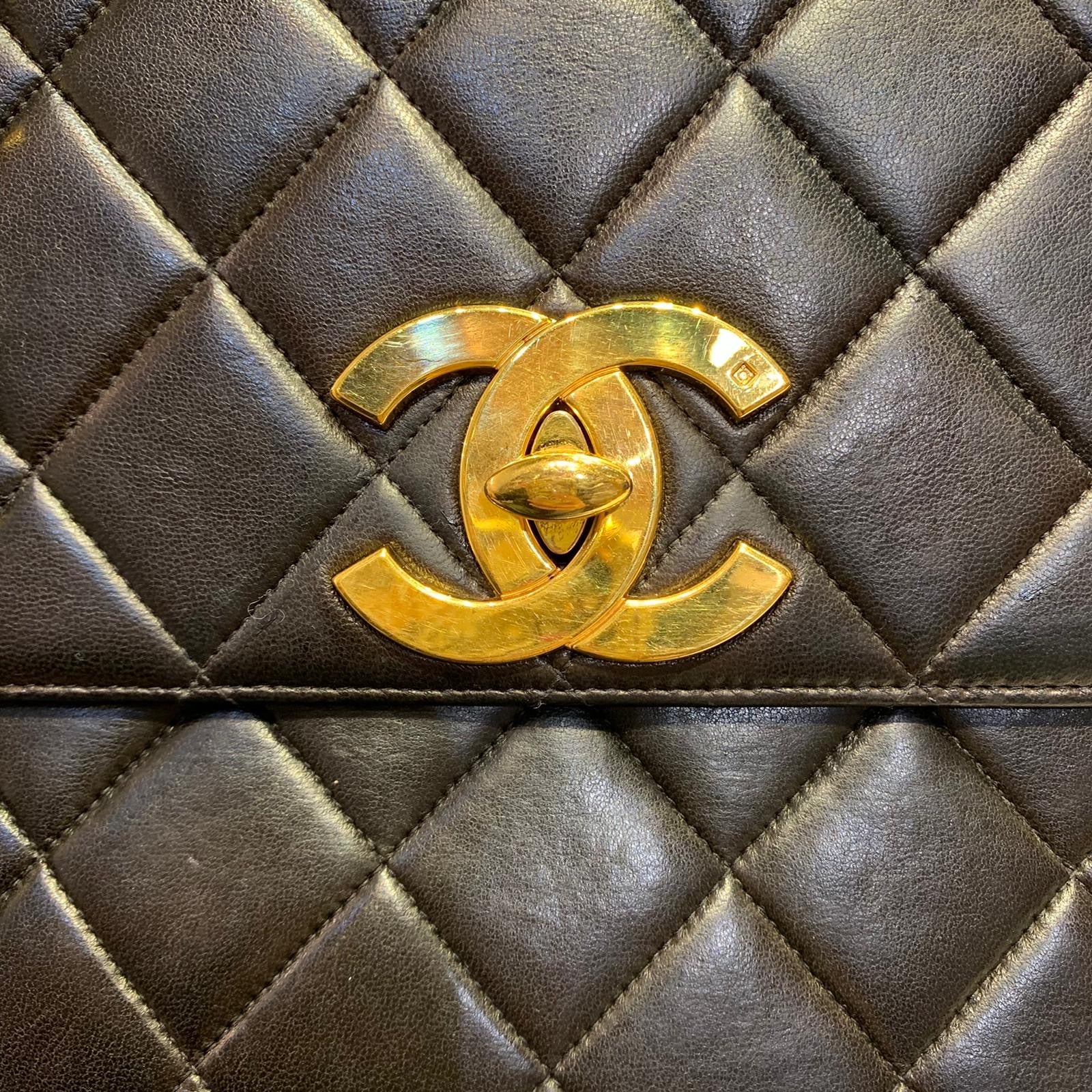 Vintage Flap Crossbody Lambskin GHW Black - Image 2