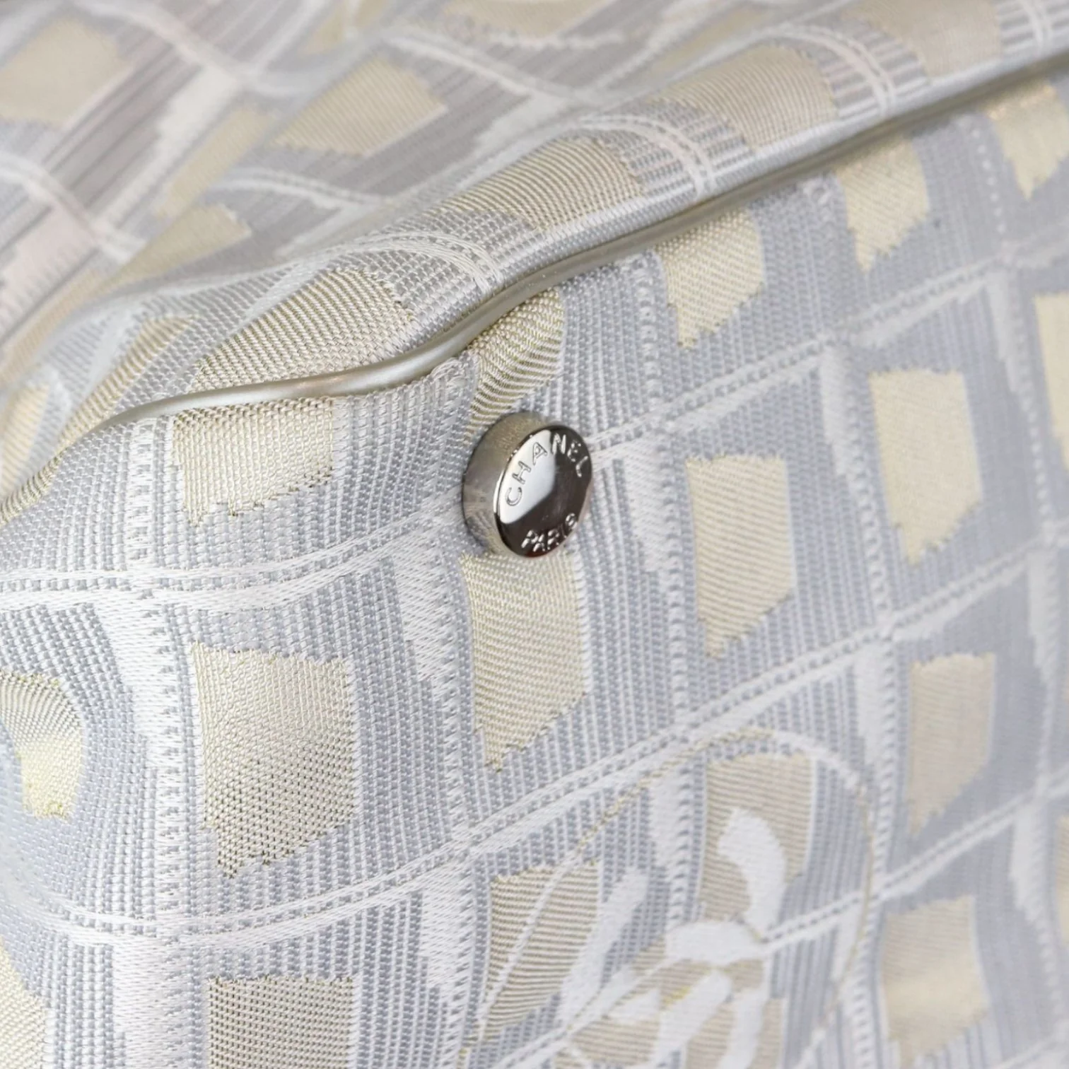 Vintage Travel Line Tote Medium Nylon Beige SHW - Image 14