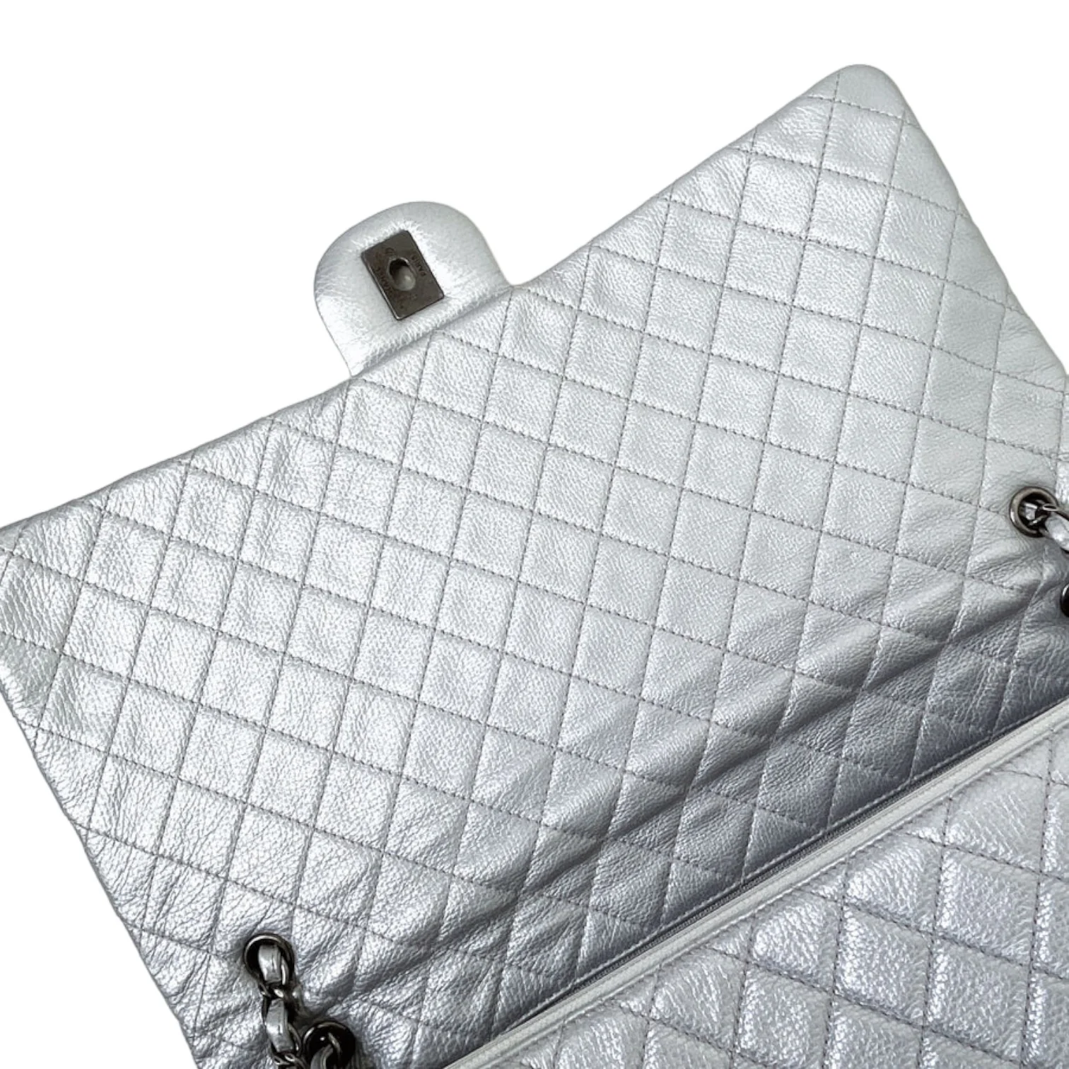 XXL Airline Flap Calfskin Quilted Silver RHW - Image 16