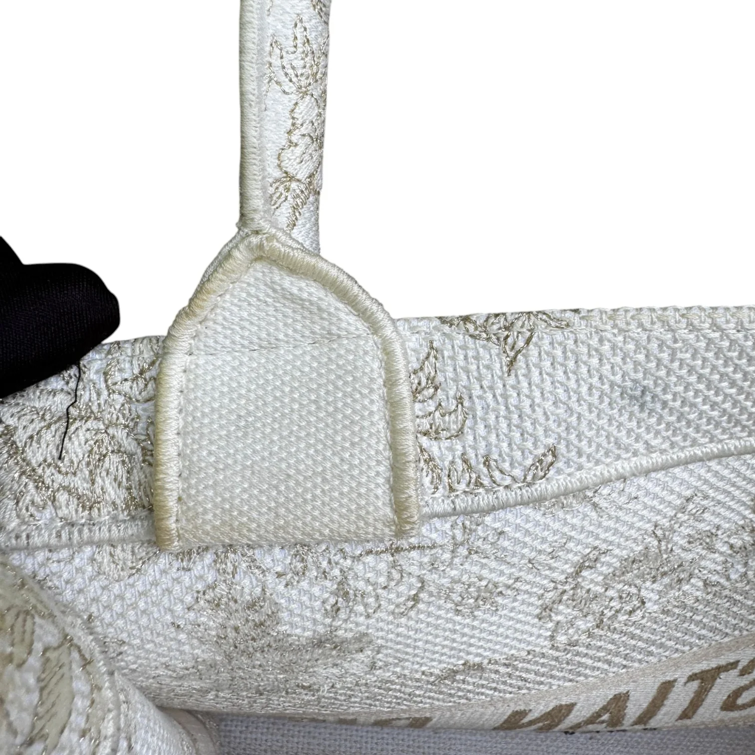 Book Tote Medium Jardin D'Hiver Canvas White Gold - Image 19