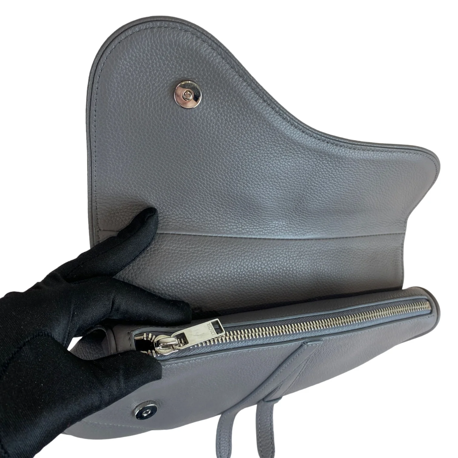 Men's Saddle Bag Grained Calfskin Grey SHW - Image 18