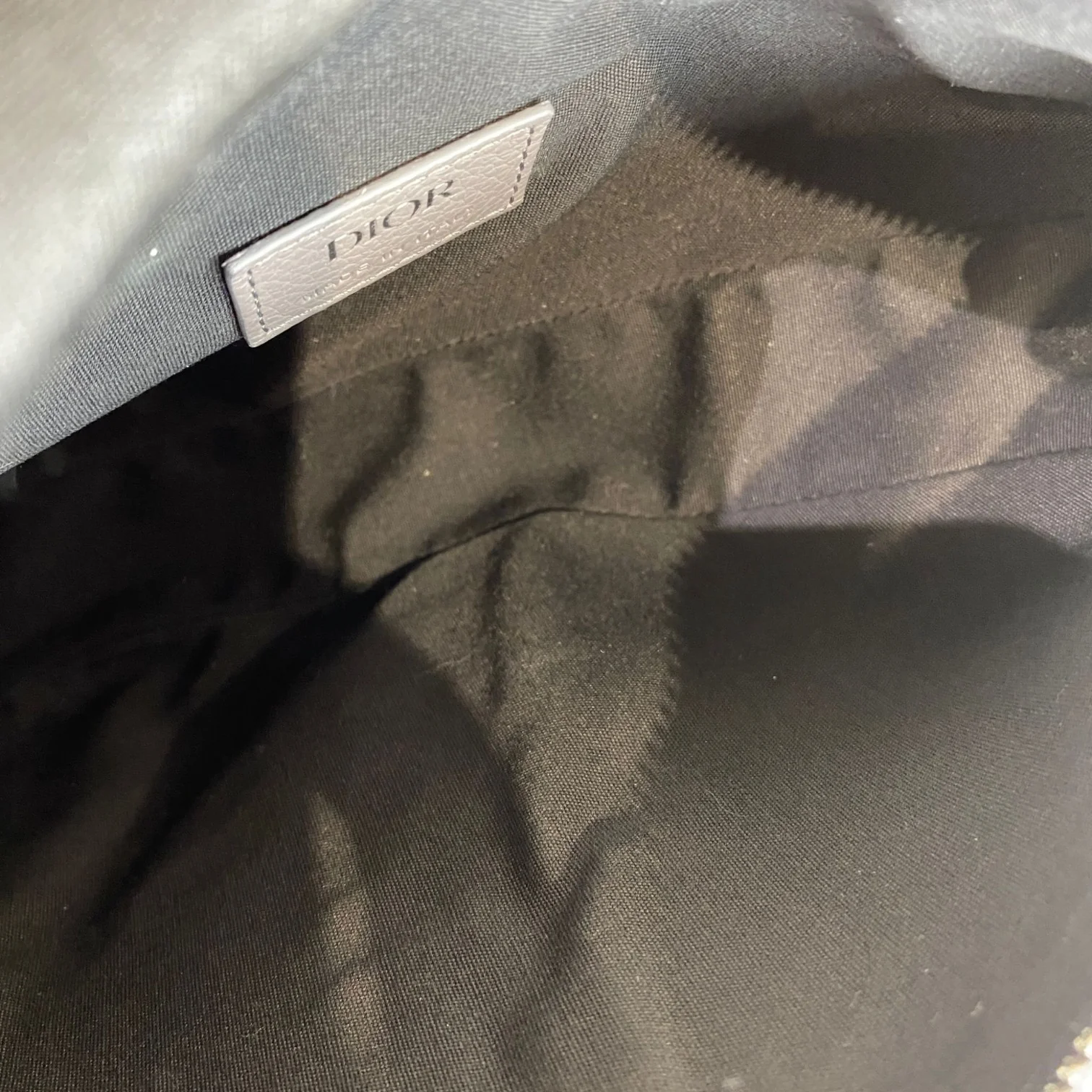 Men's Saddle Bag Grained Calfskin Grey SHW - Image 19