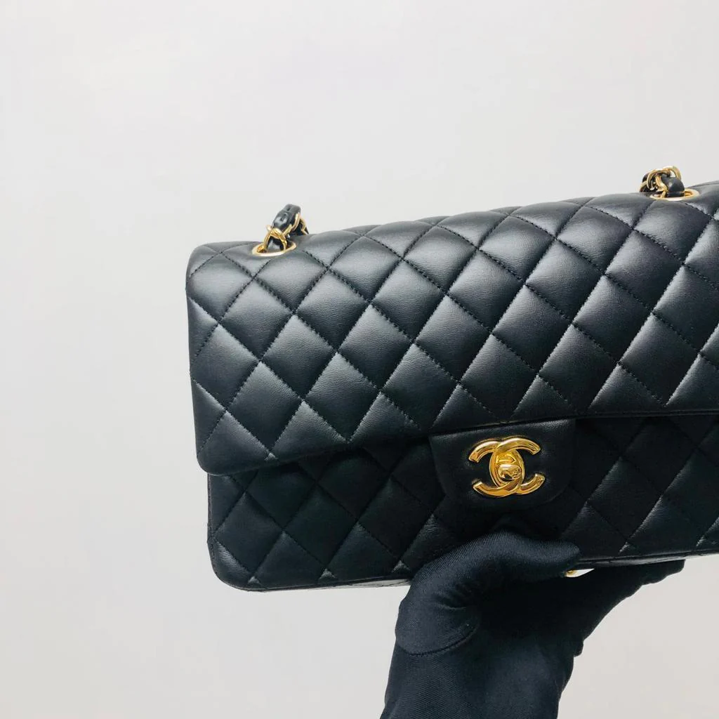 Classic Flap Black Medium Lambskin GHW - Image 3