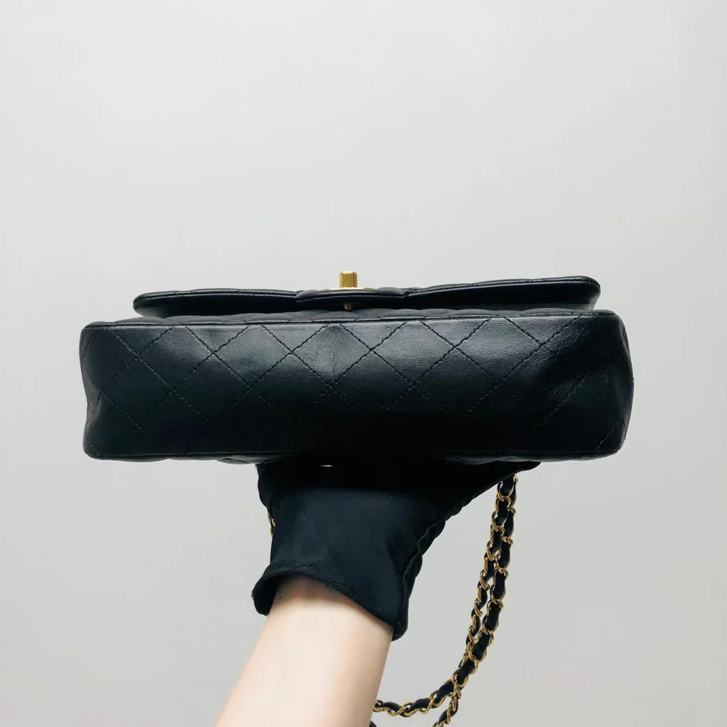 Classic Flap Black Medium Lambskin GHW - Image 8