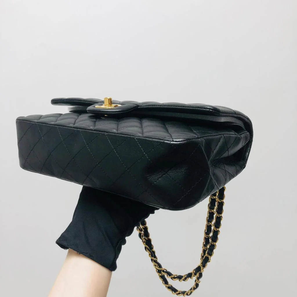 Classic Flap Black Medium Lambskin GHW - Image 9