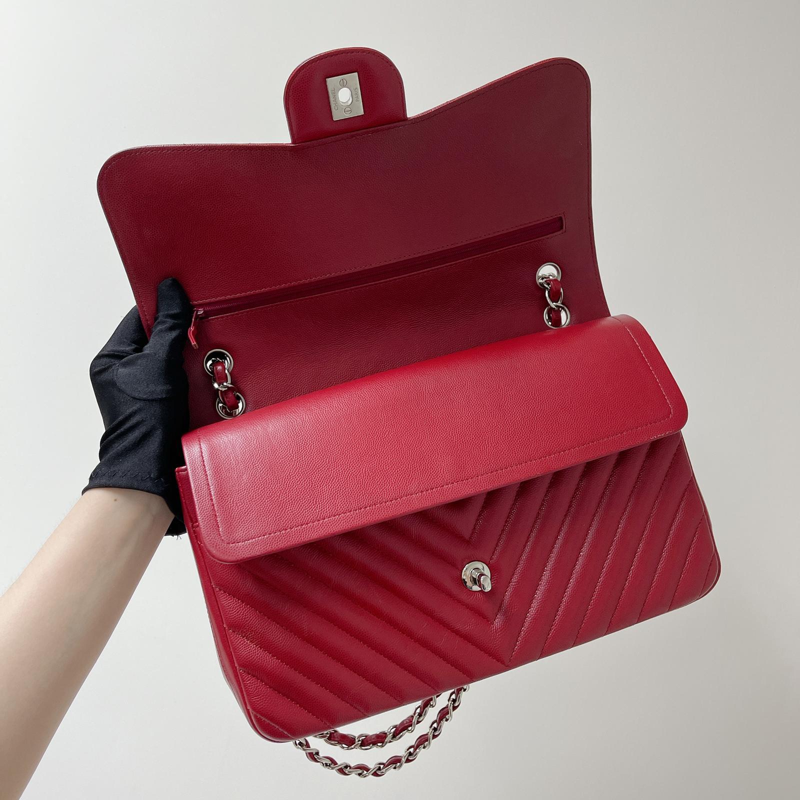 Classic Flap Jumbo Caviar Red Chevron SHW - Image 10