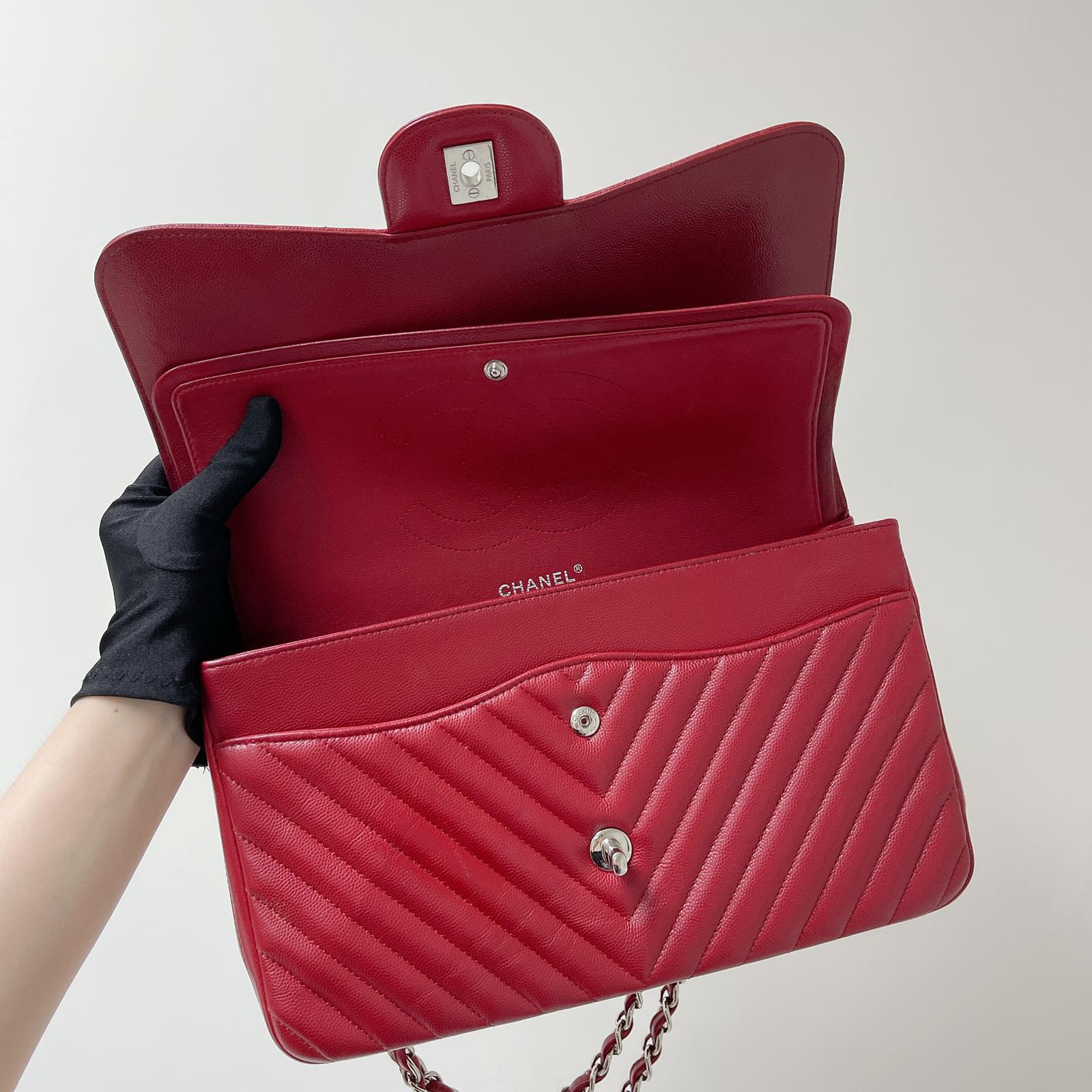 Classic Flap Jumbo Caviar Red Chevron SHW - Image 11