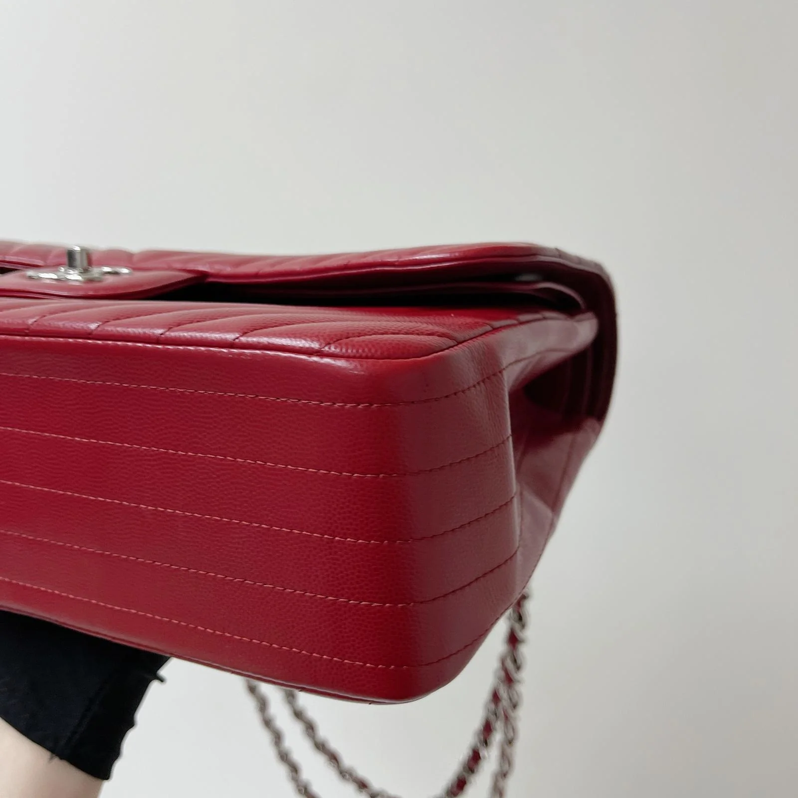 Classic Flap Jumbo Caviar Red Chevron SHW - Image 13