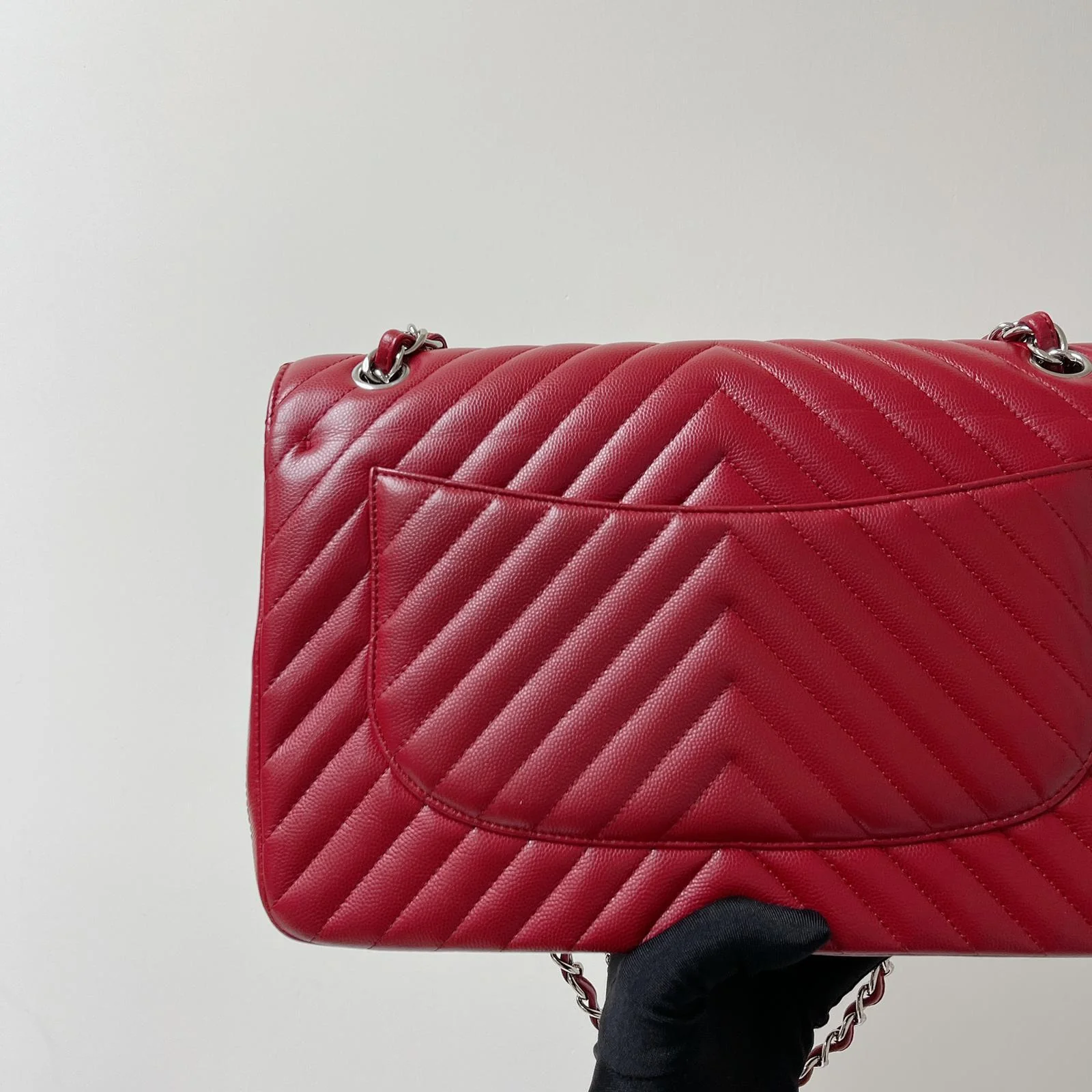 Classic Flap Jumbo Caviar Red Chevron SHW - Image 4
