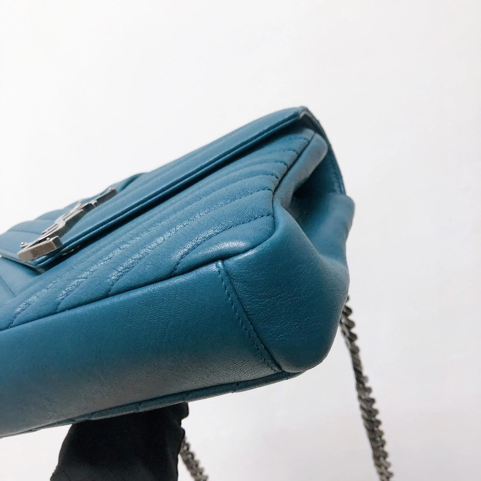 Medium Chevron College Leather Bag Blue - Image 18
