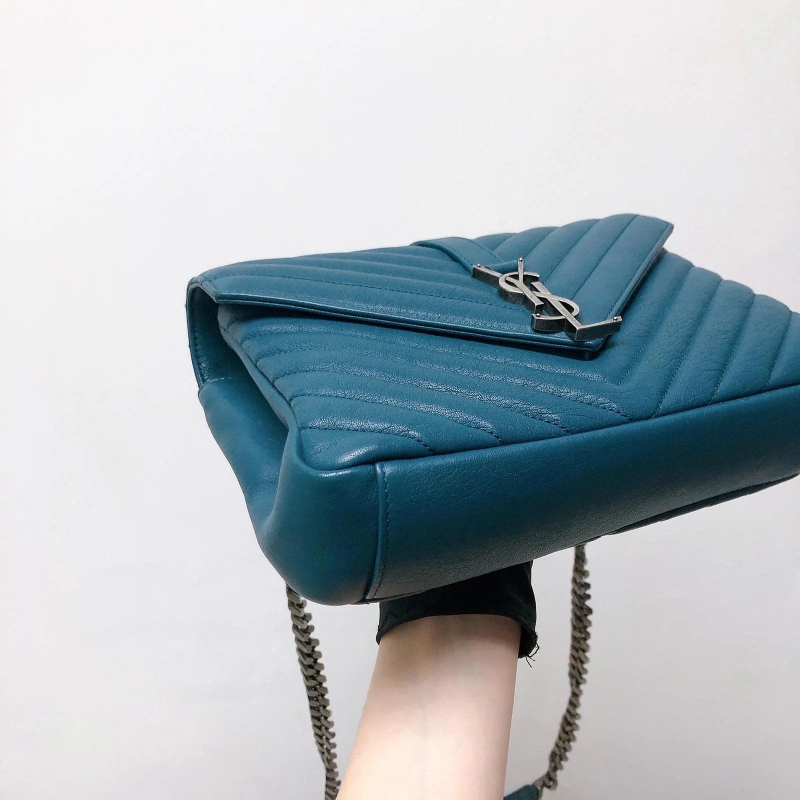 Medium Chevron College Leather Bag Blue - Image 8