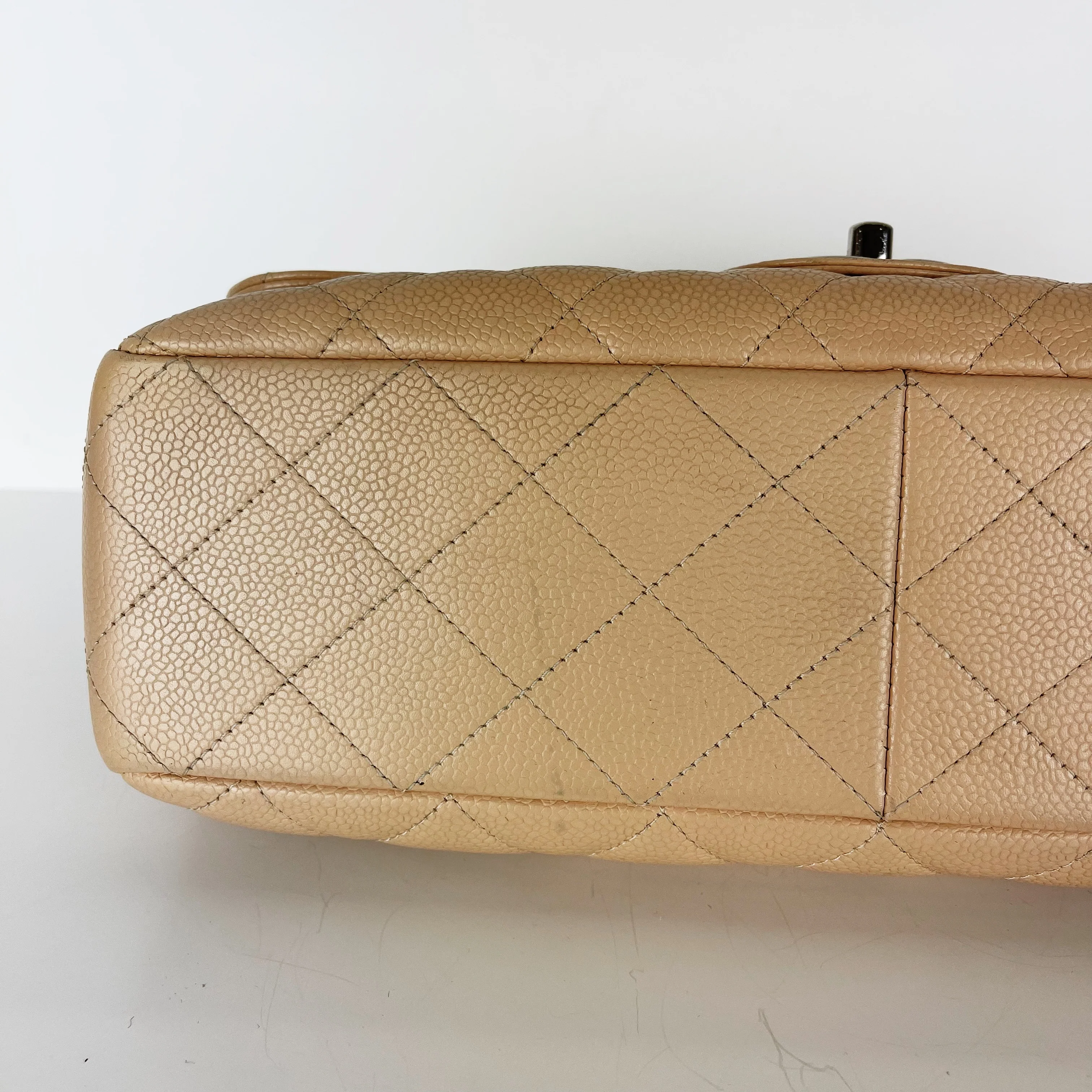 Single Flap Jumbo in Beige Caviar with SHW - Image 13