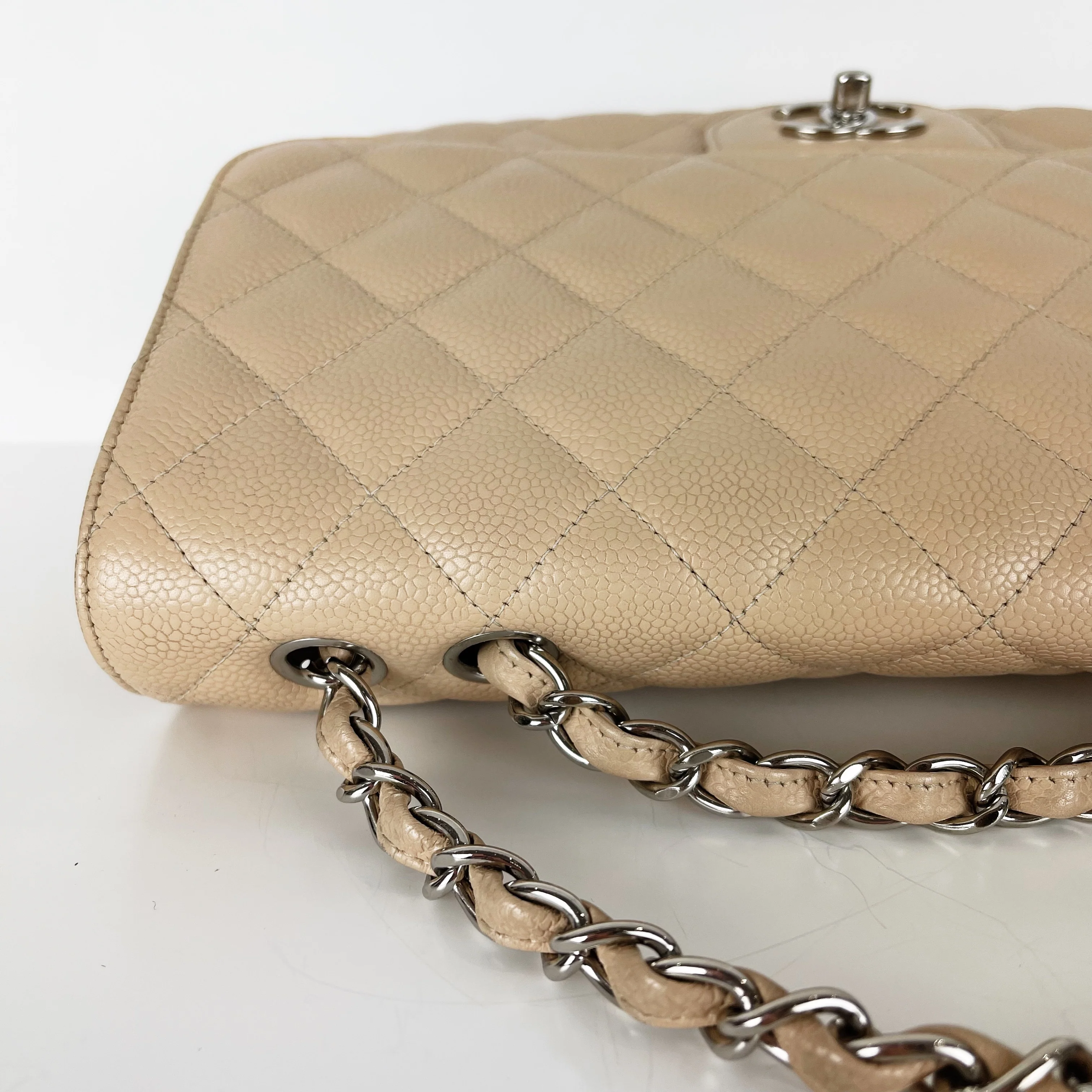 Single Flap Jumbo in Beige Caviar with SHW - Image 20