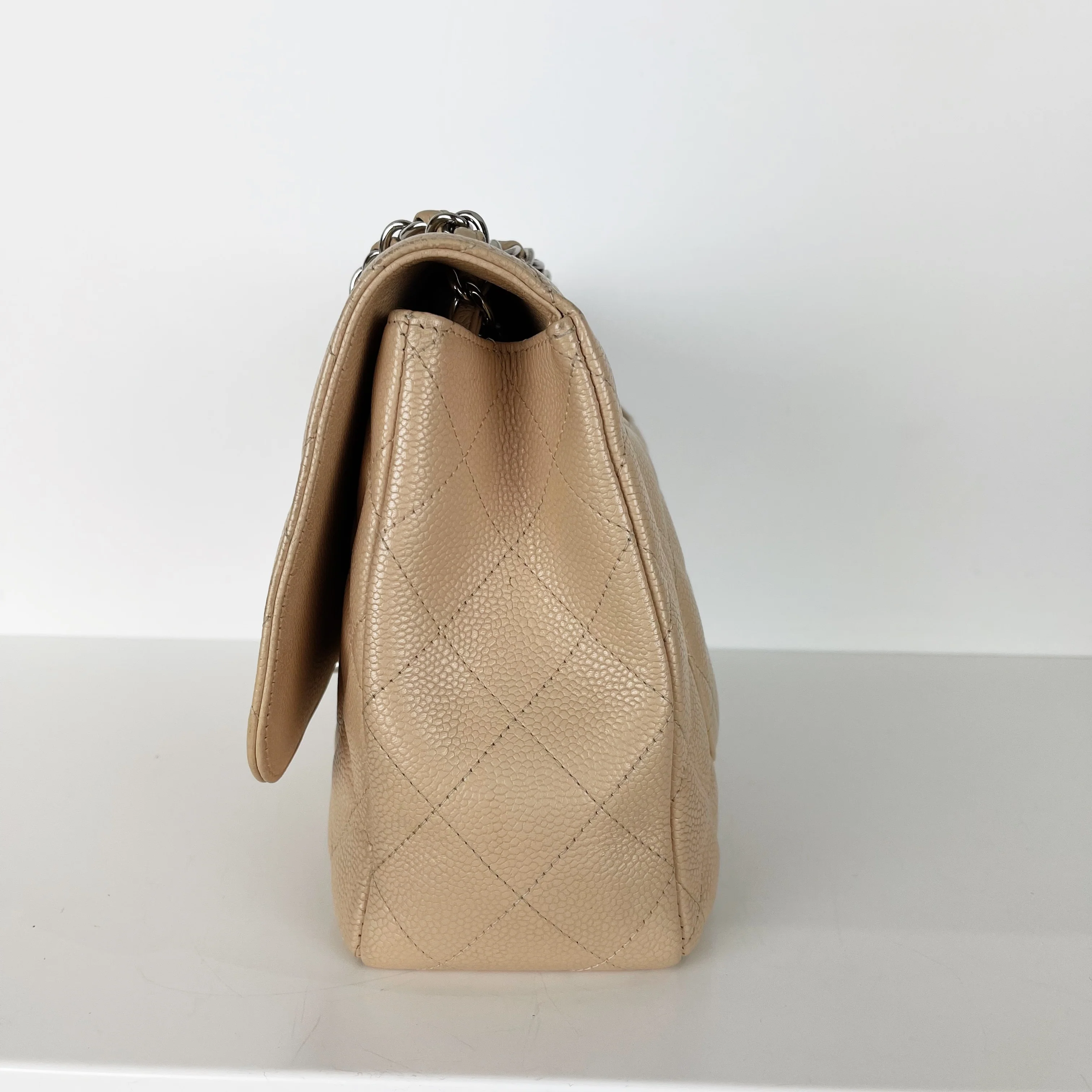 Single Flap Jumbo in Beige Caviar with SHW - Image 9