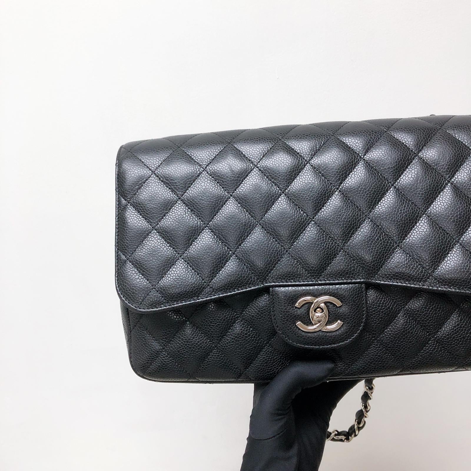 Single Flap Classic Jumbo in Black Caviar with SHW - Image 20