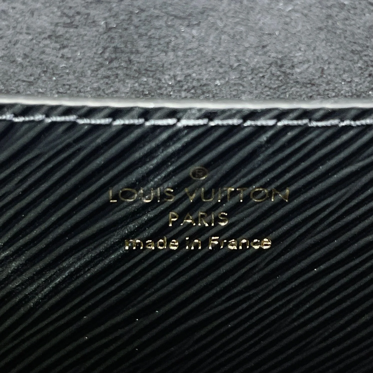 Twist Epi Leather MM Black GHW - Image 22