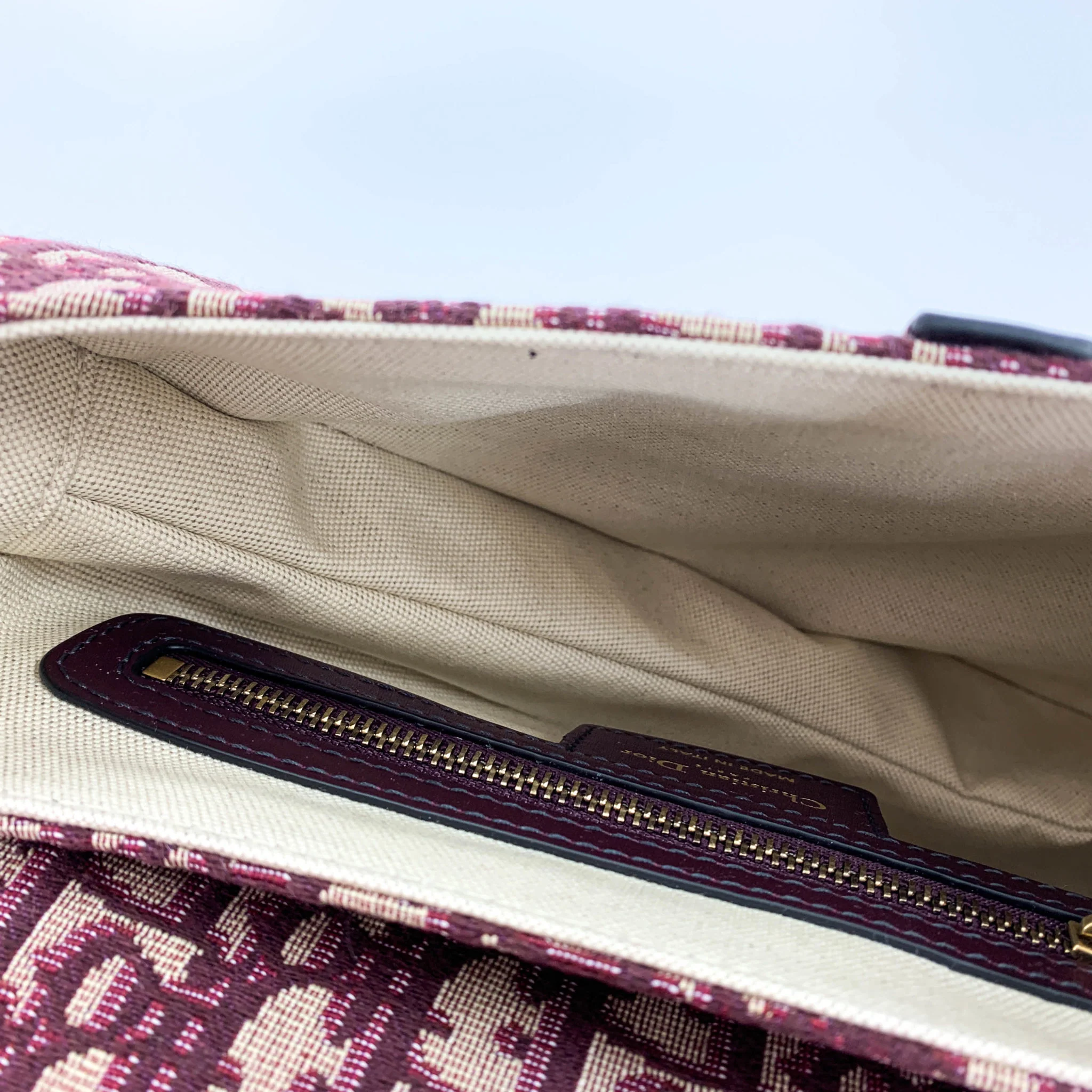 Oblique saddle bag burgundy - Image 7