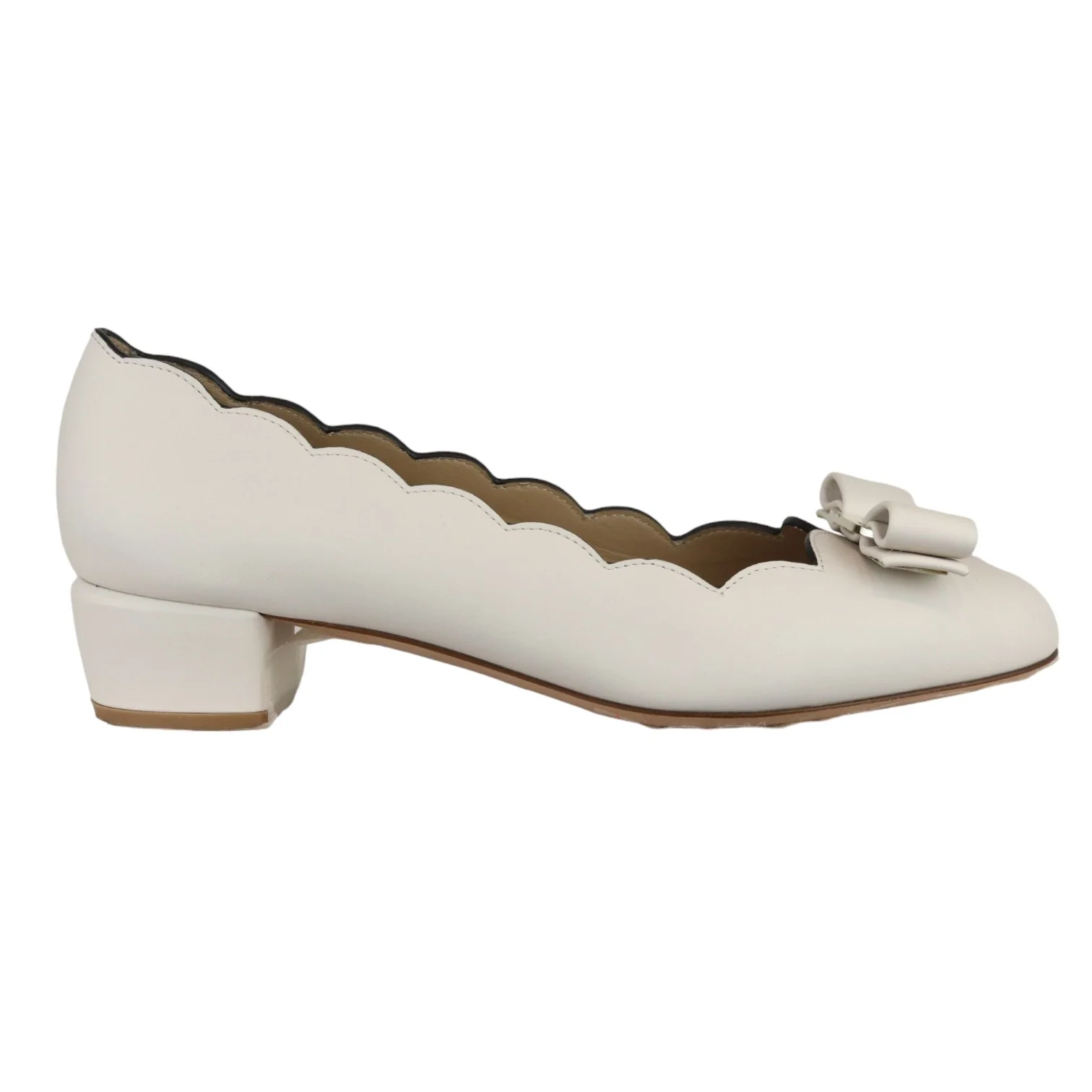 Vara Bow Shell Pumps Calfskin White Size 7 GHW - Image 3
