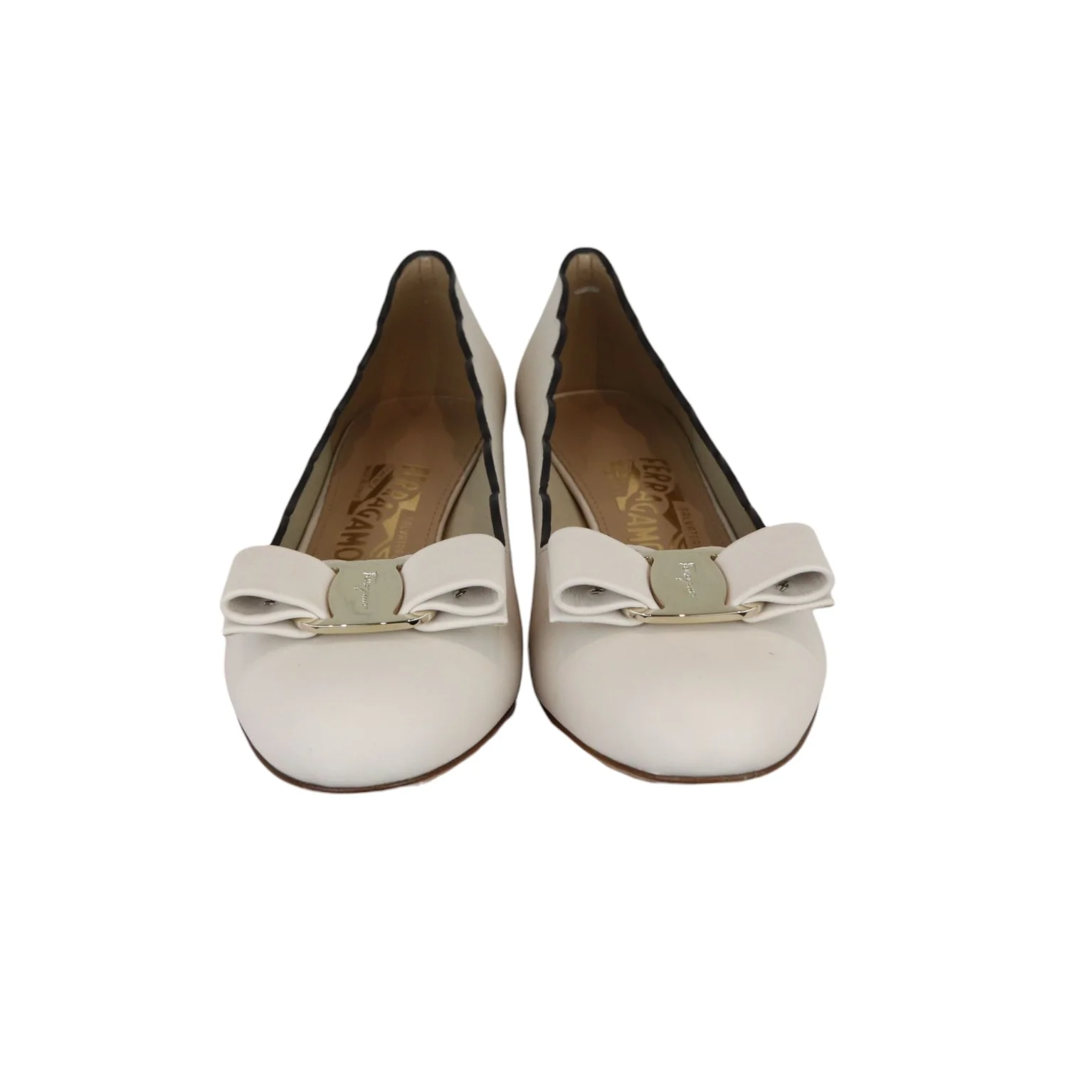 Vara Bow Shell Pumps Calfskin White Size 7 GHW - Image 6