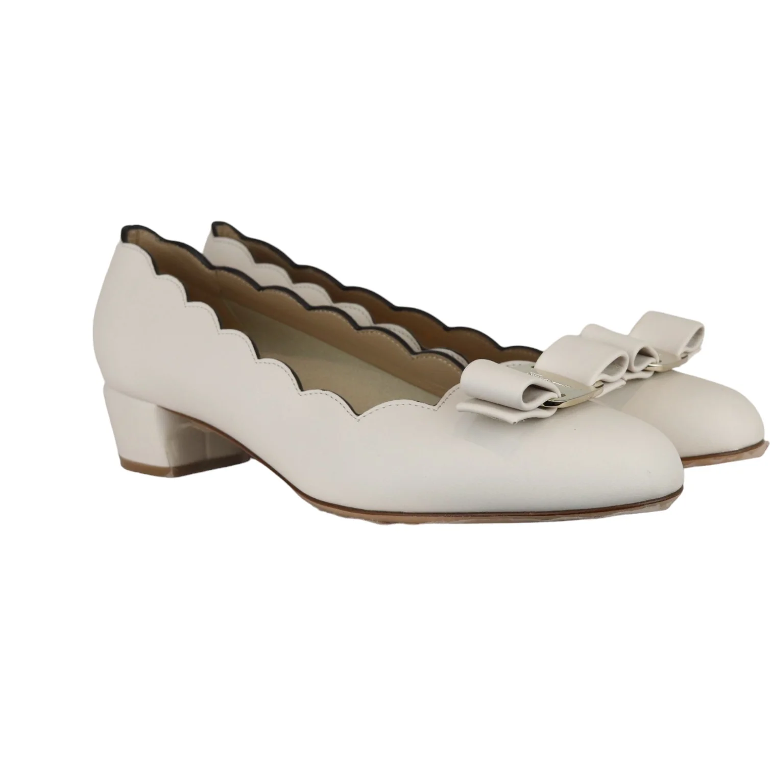 Vara Bow Shell Pumps Calfskin White Size 7 GHW - Image 7